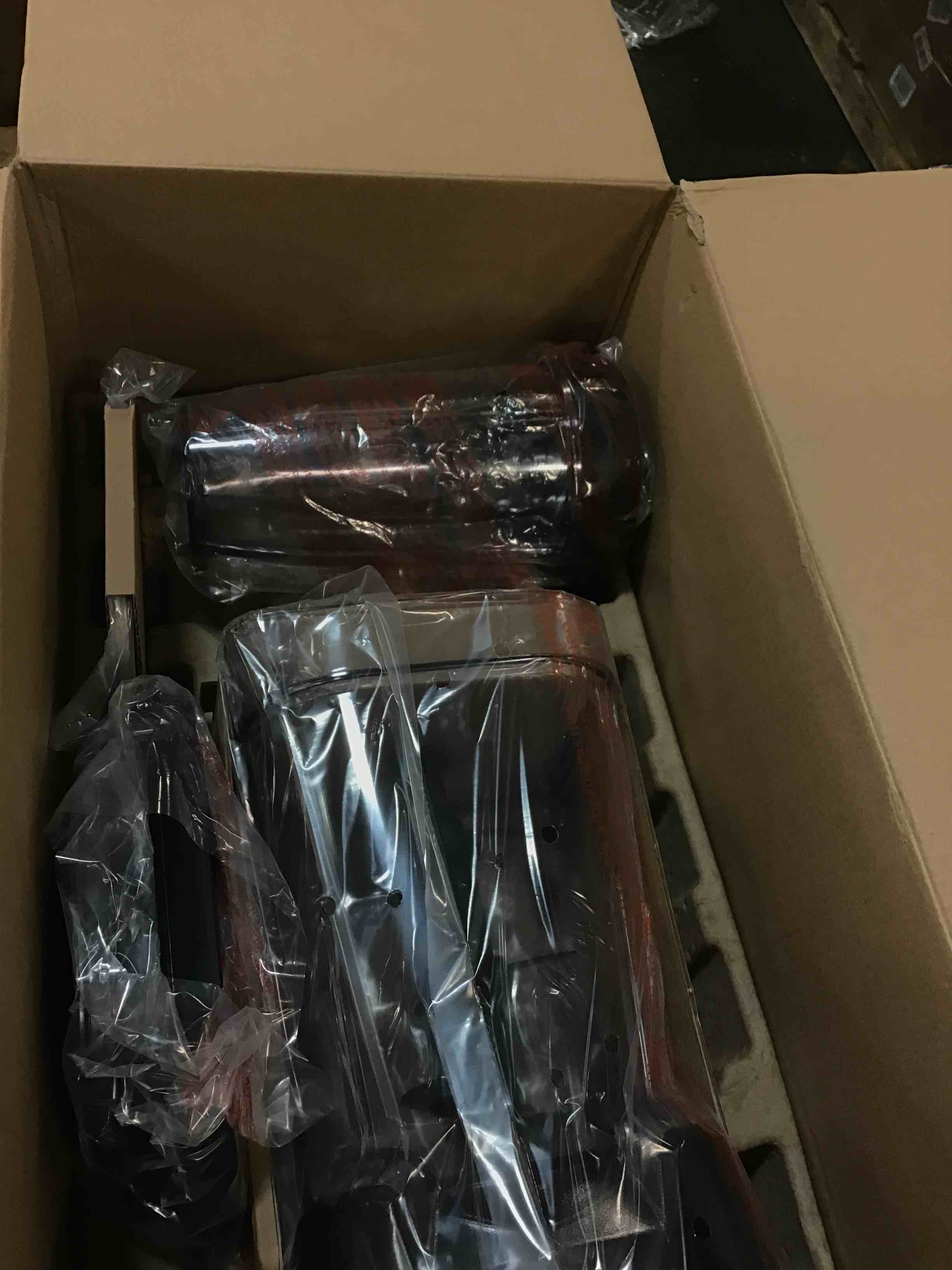 https://s3.amazonaws.com/lotting-images-prod/bidfta/TEA0171802_1725496179245.jpeg