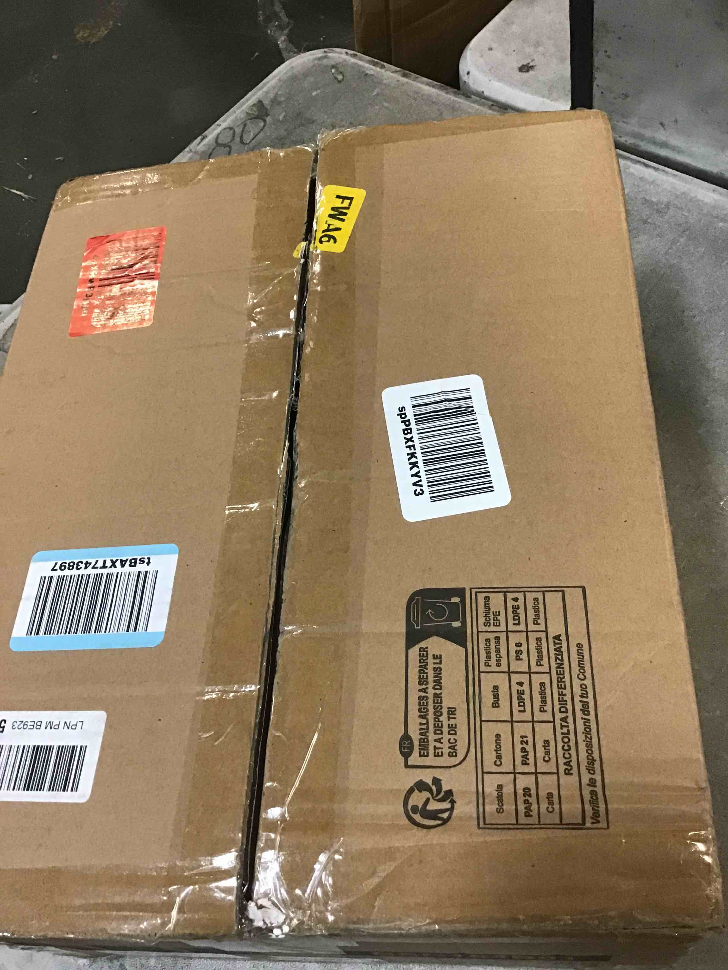 https://s3.amazonaws.com/lotting-images-prod/bidfta/TEA0171926_1725425475085.jpeg