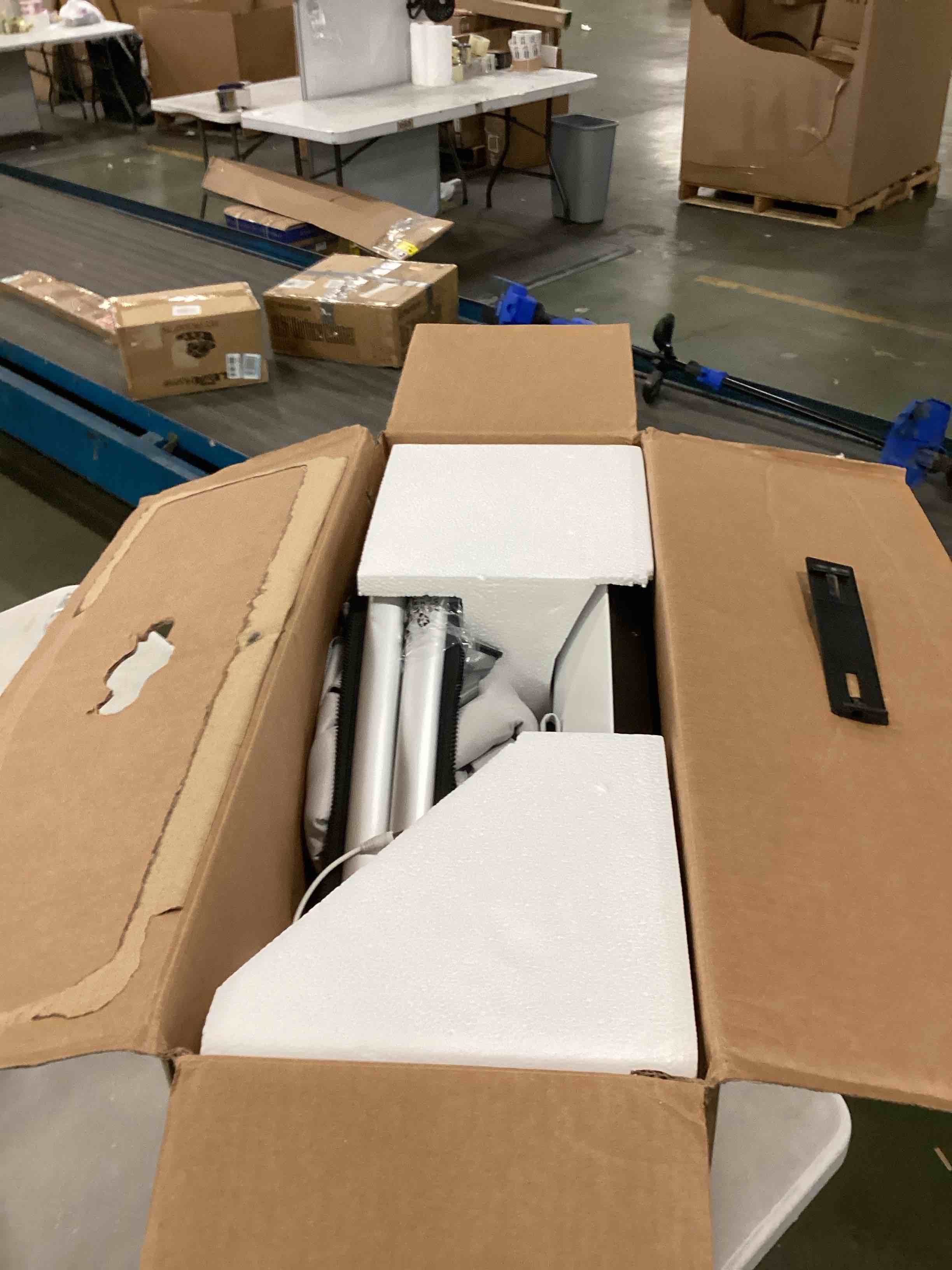 https://s3.amazonaws.com/lotting-images-prod/bidfta/TEA0172084_1727301360234.jpeg