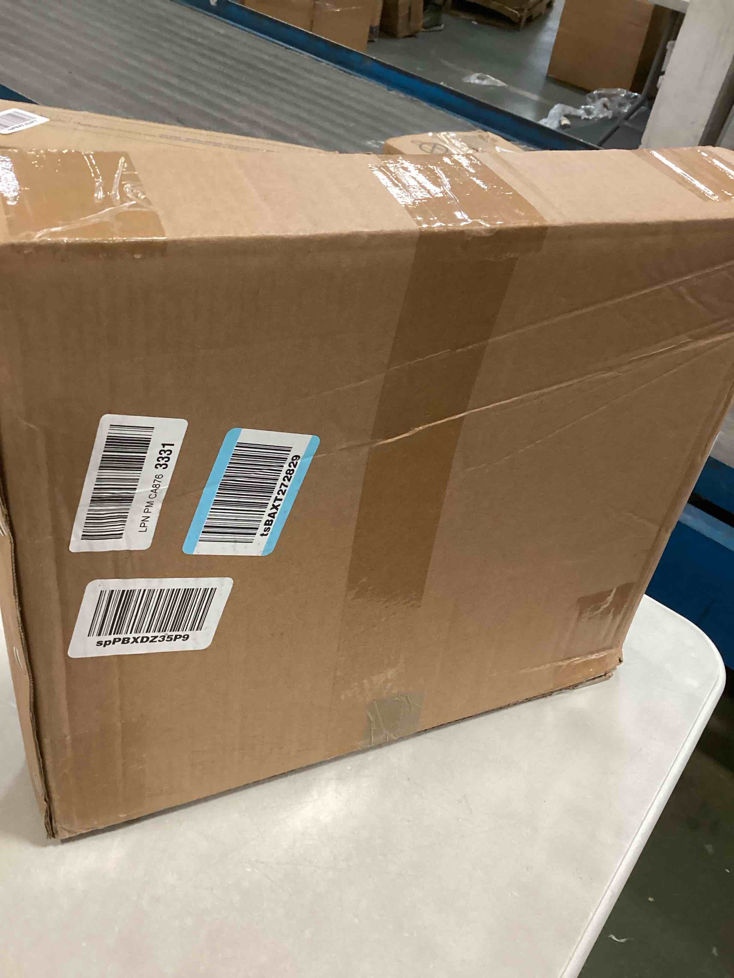 https://s3.amazonaws.com/lotting-images-prod/bidfta/TEA0173178_1726165879278.jpeg