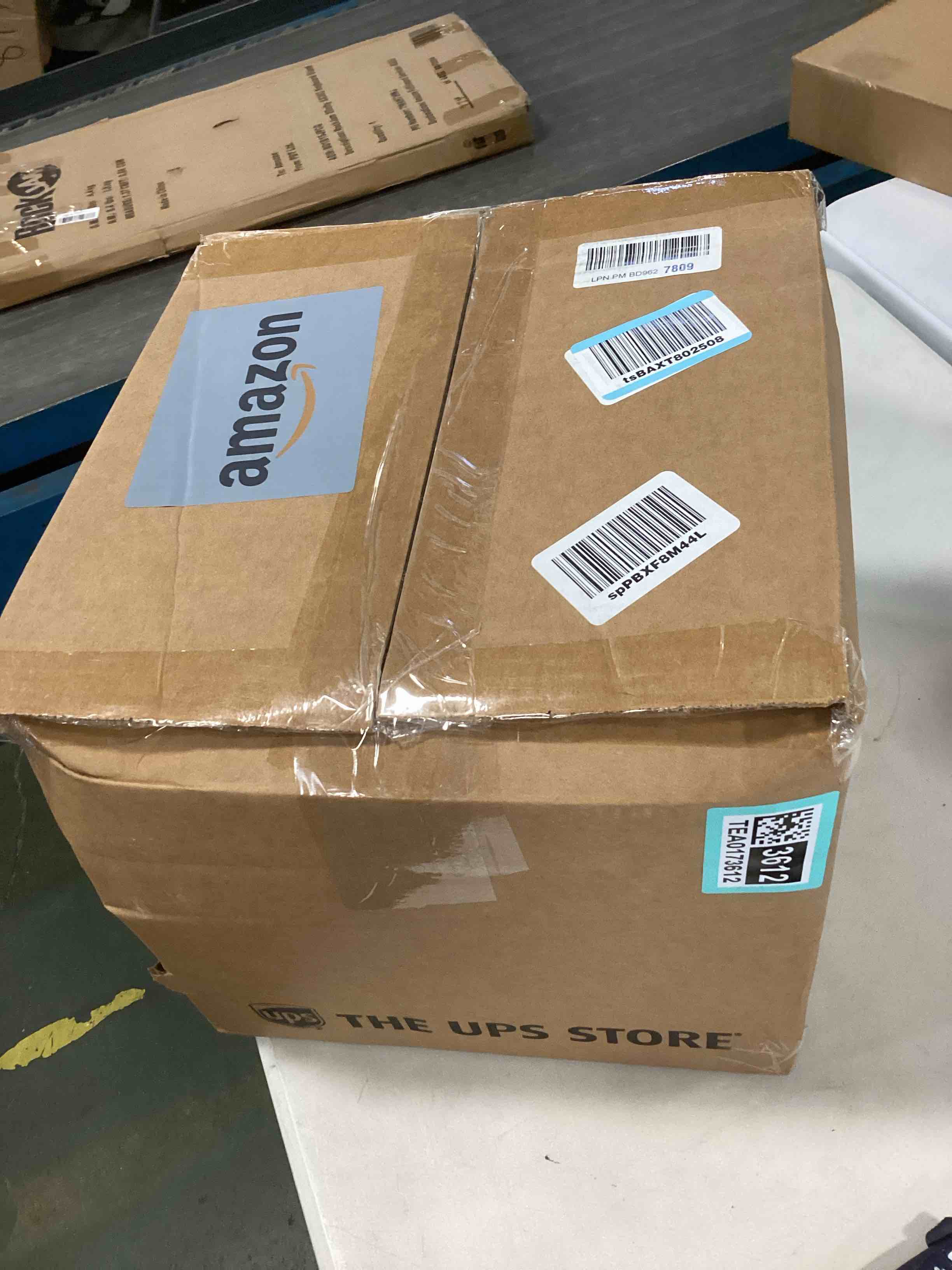 https://s3.amazonaws.com/lotting-images-prod/bidfta/TEA0173612_1725919273325.jpeg