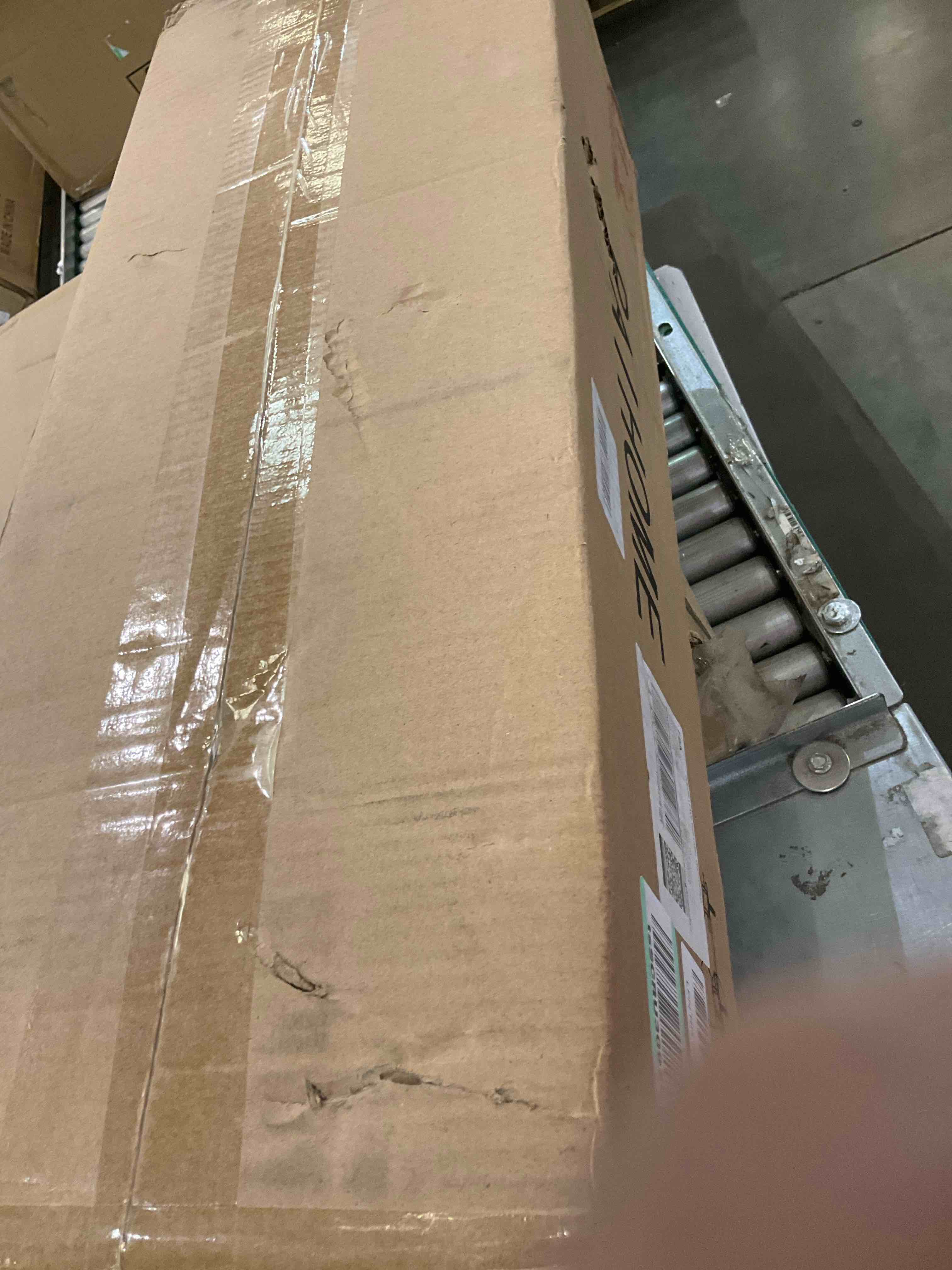 https://s3.amazonaws.com/lotting-images-prod/bidfta/TEA0174262_1725990471975.jpeg