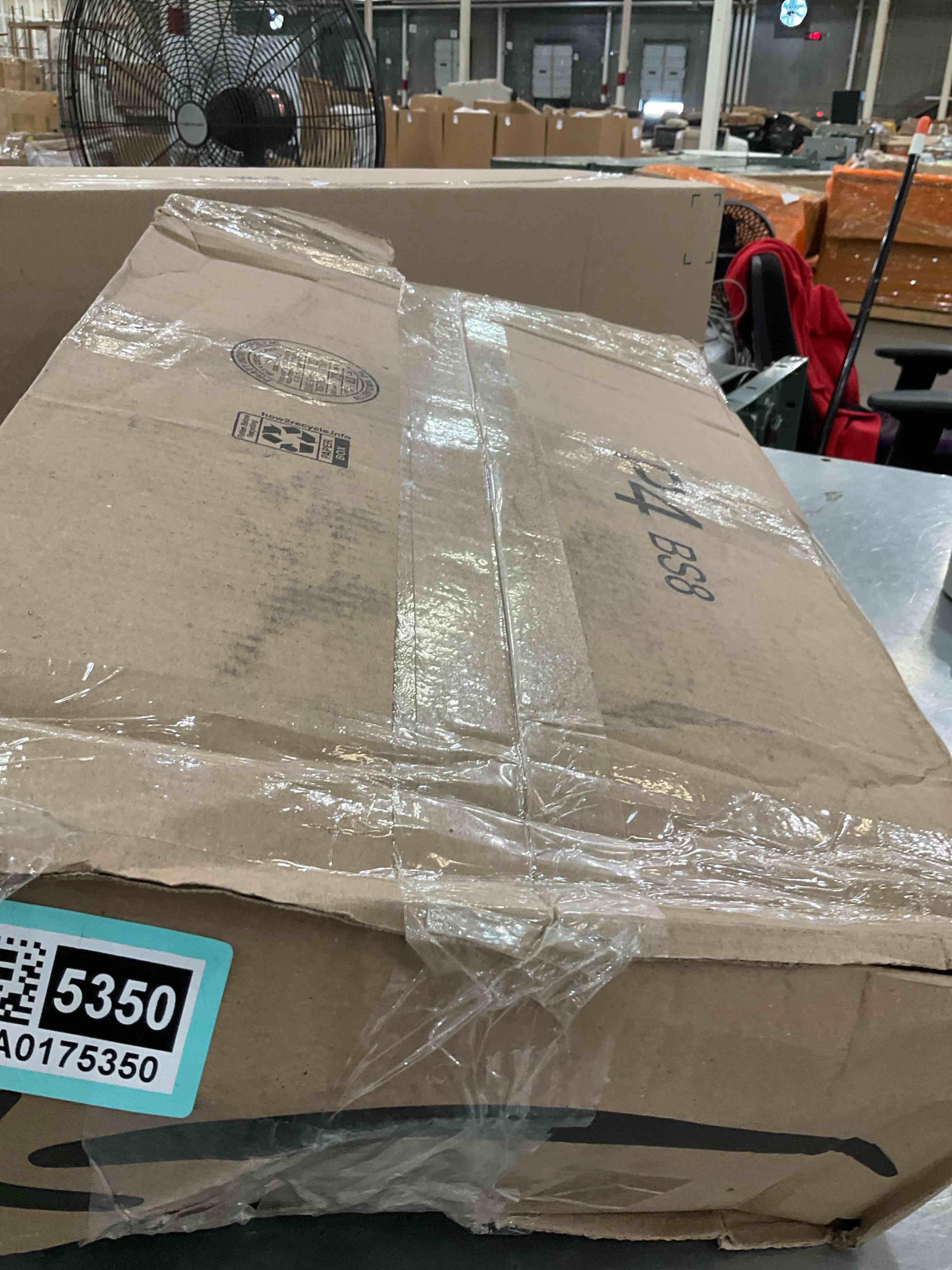https://s3.amazonaws.com/lotting-images-prod/bidfta/TEA0175350_1725992773676.jpeg