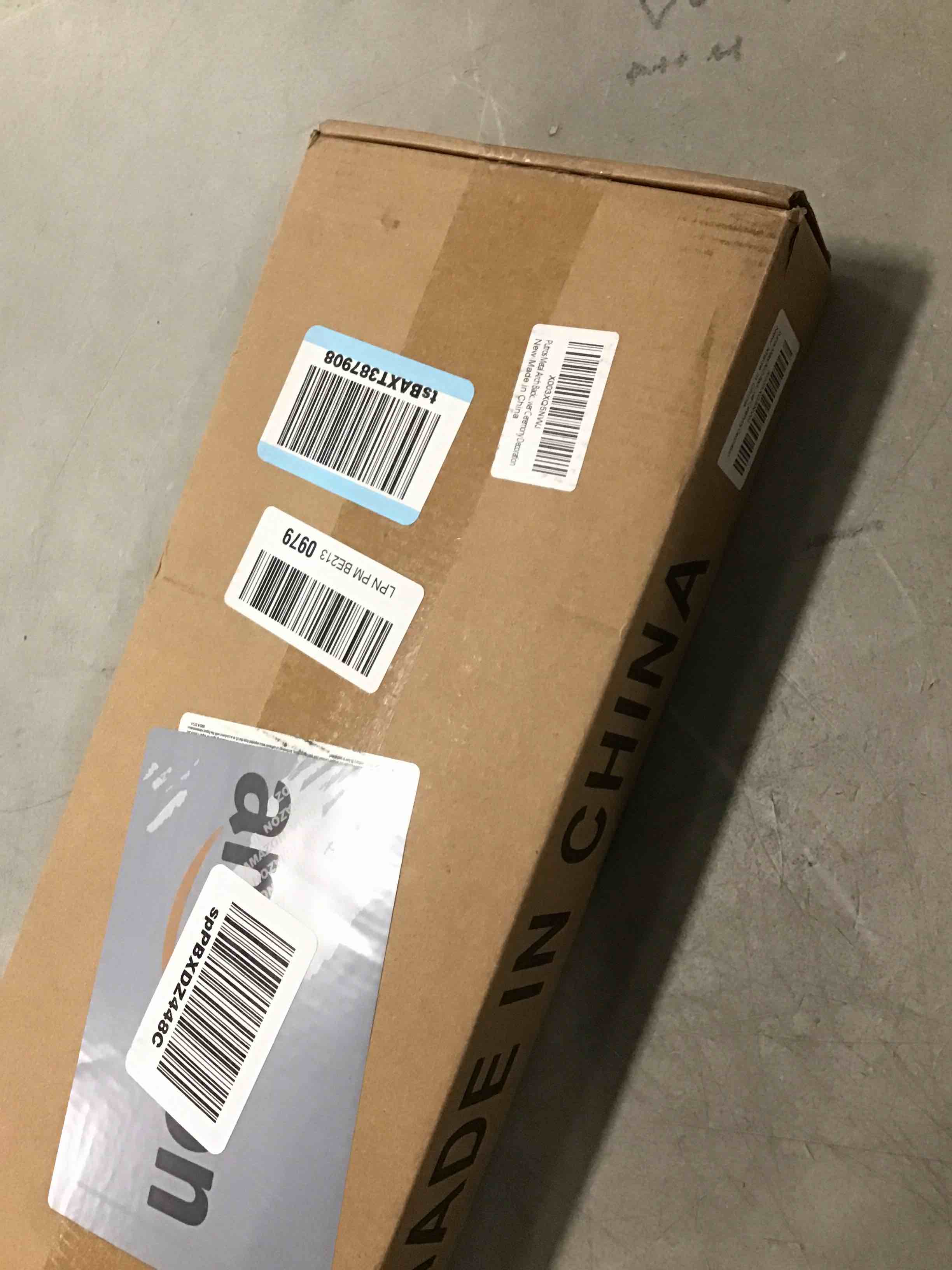 https://s3.amazonaws.com/lotting-images-prod/bidfta/TEA0178660_1726145828254.jpeg