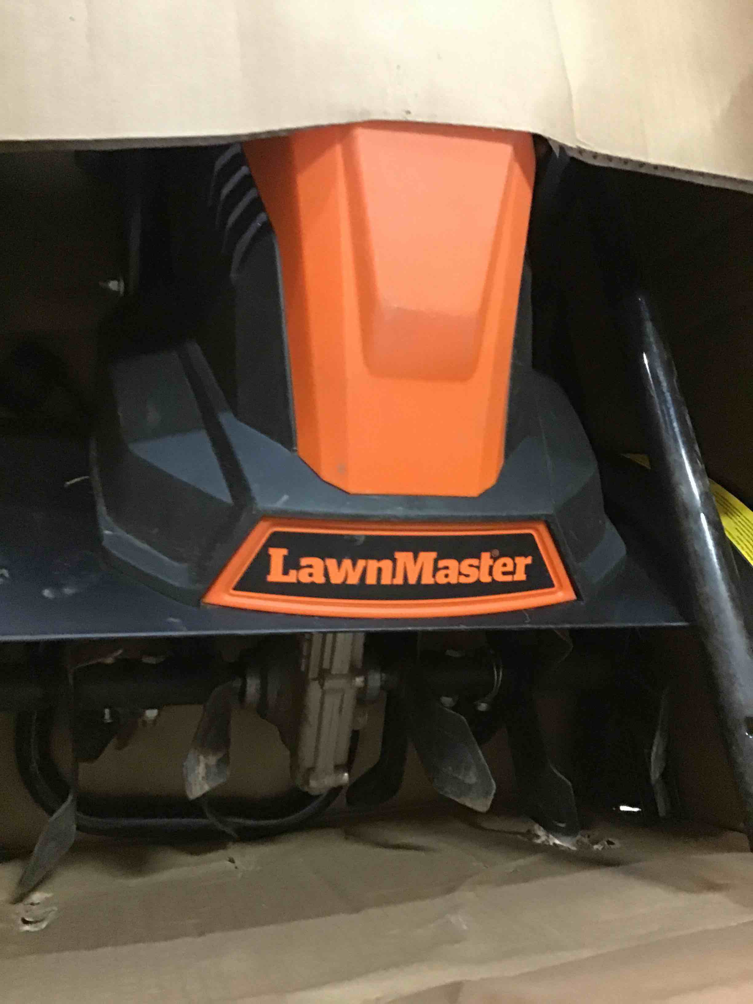 https://s3.amazonaws.com/lotting-images-prod/bidfta/TEA0182514_1726835234702.jpeg