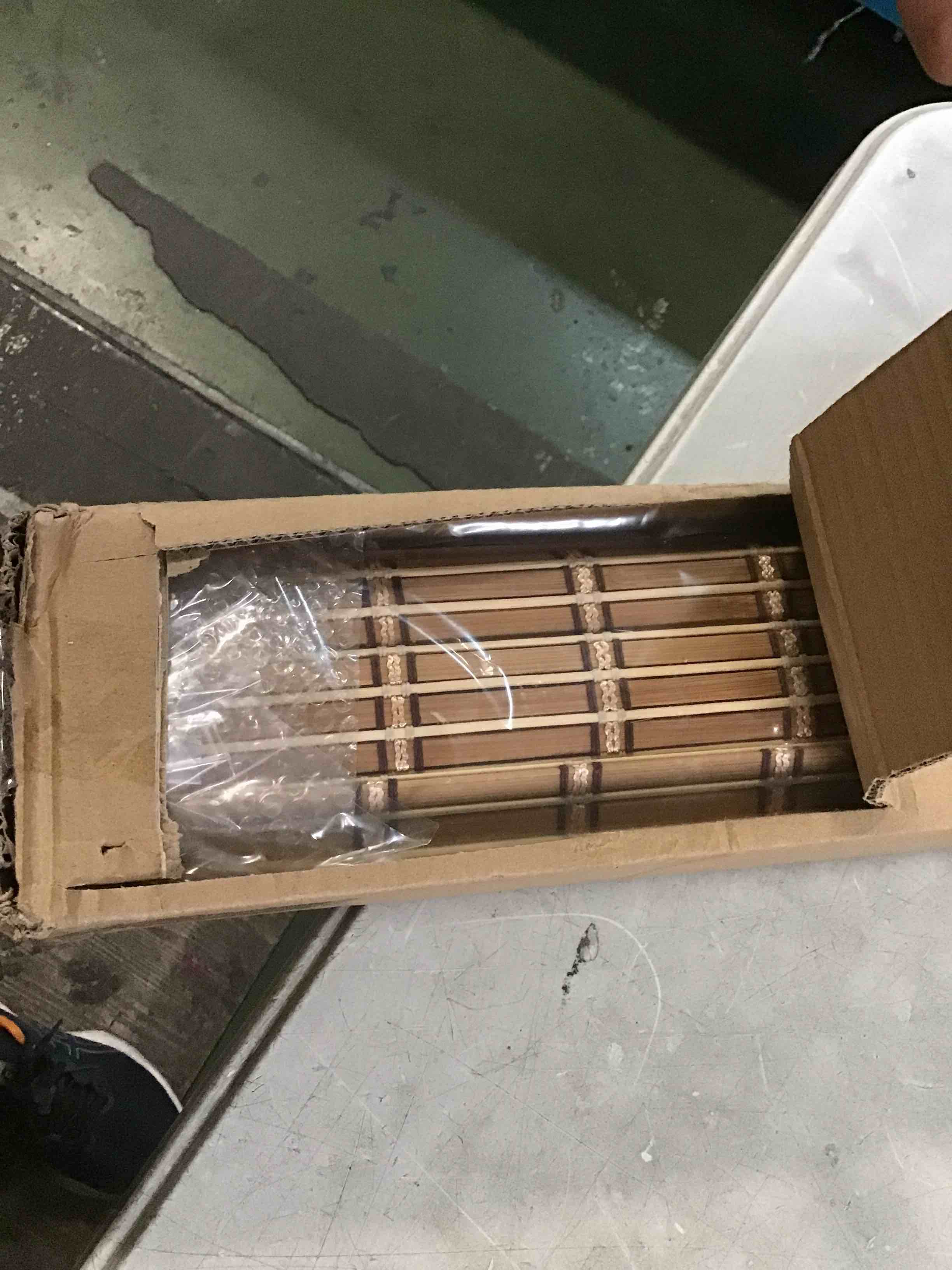 https://s3.amazonaws.com/lotting-images-prod/bidfta/TEA0182706_1726676066104.jpeg