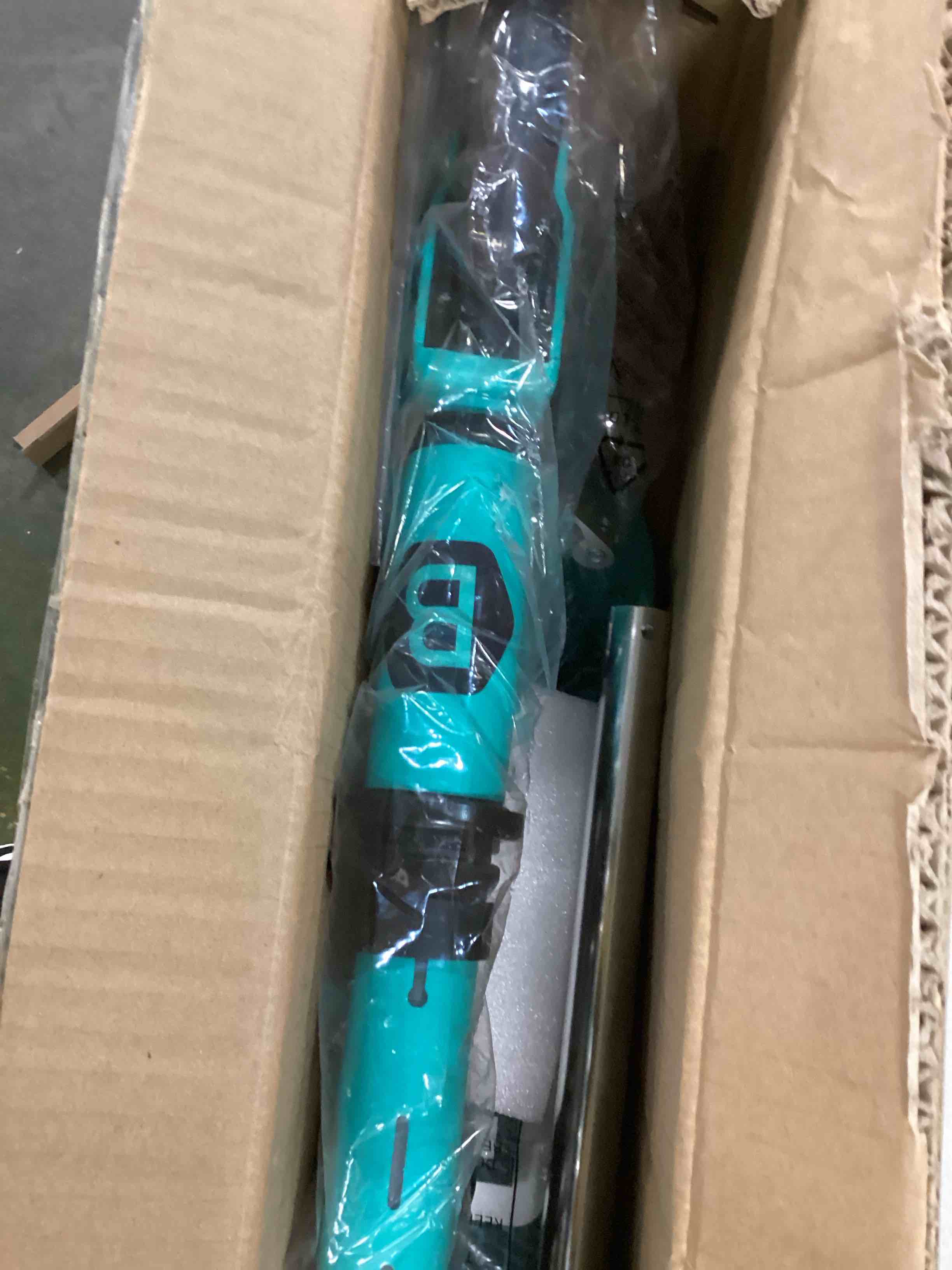 https://s3.amazonaws.com/lotting-images-prod/bidfta/TEA0183809_1726144443999.jpeg