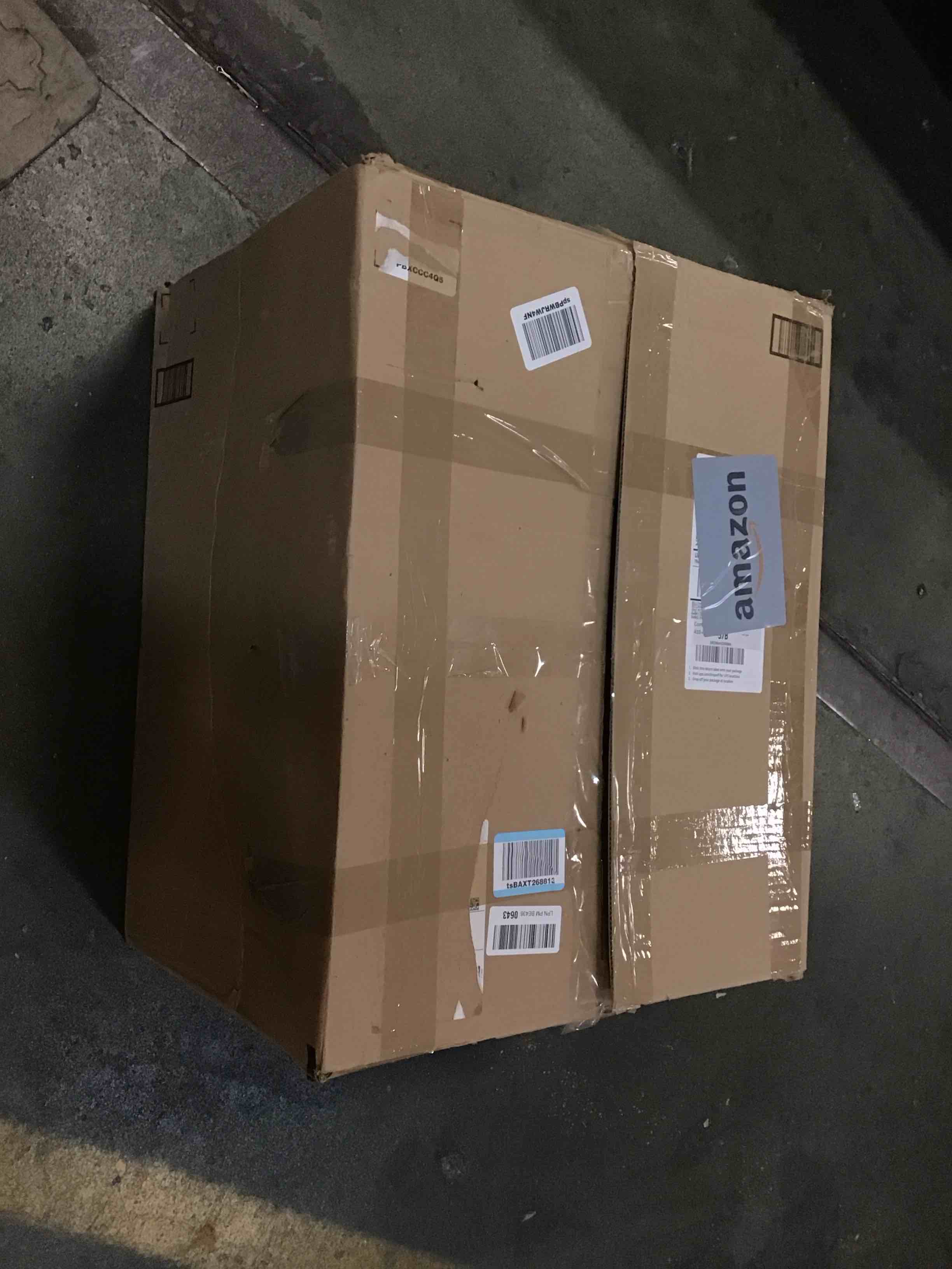 https://s3.amazonaws.com/lotting-images-prod/bidfta/TEA0185733_1725677735031.jpeg