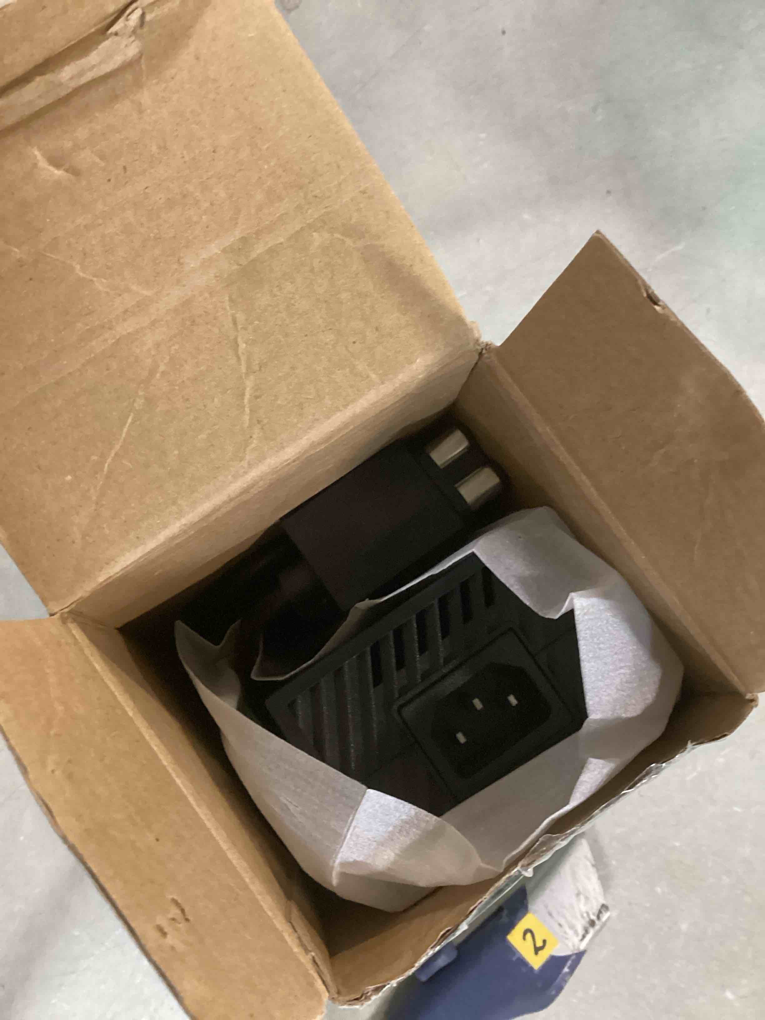 https://s3.amazonaws.com/lotting-images-prod/bidfta/TEA0186205_1727093766372.jpeg