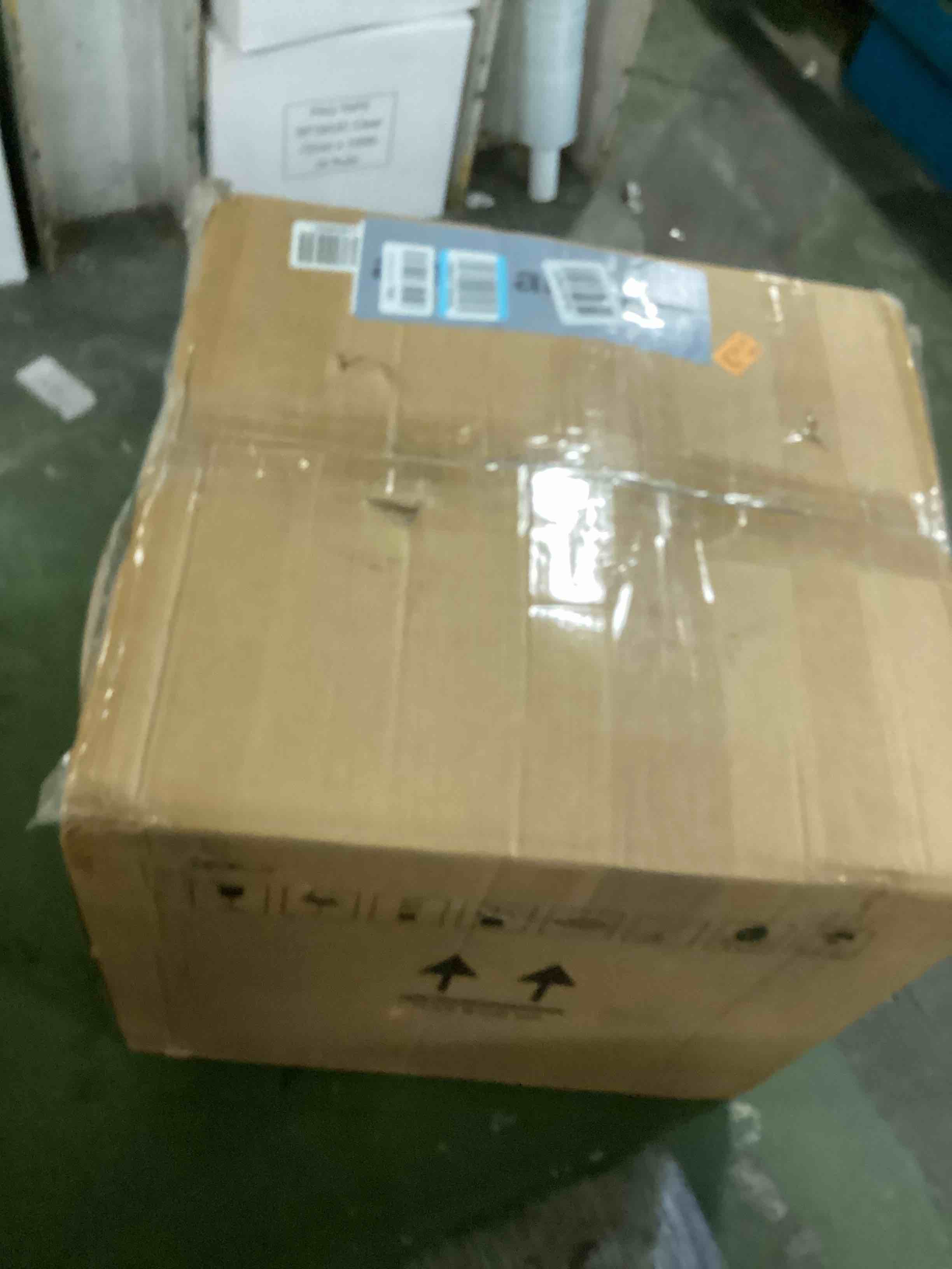 https://s3.amazonaws.com/lotting-images-prod/bidfta/TEA0186409_1726837373583.jpeg