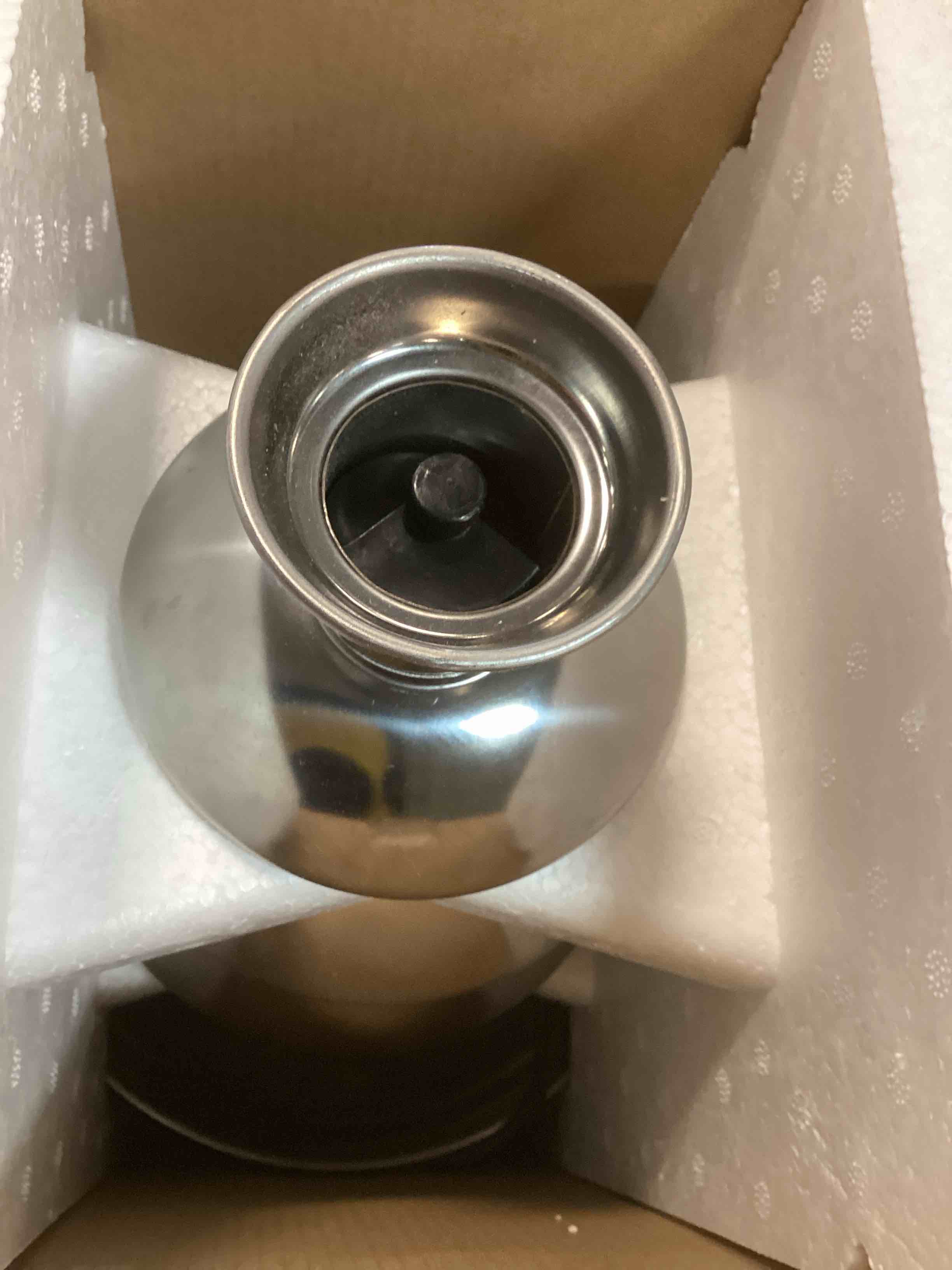 https://s3.amazonaws.com/lotting-images-prod/bidfta/TEA0187355_1726062865961.jpeg