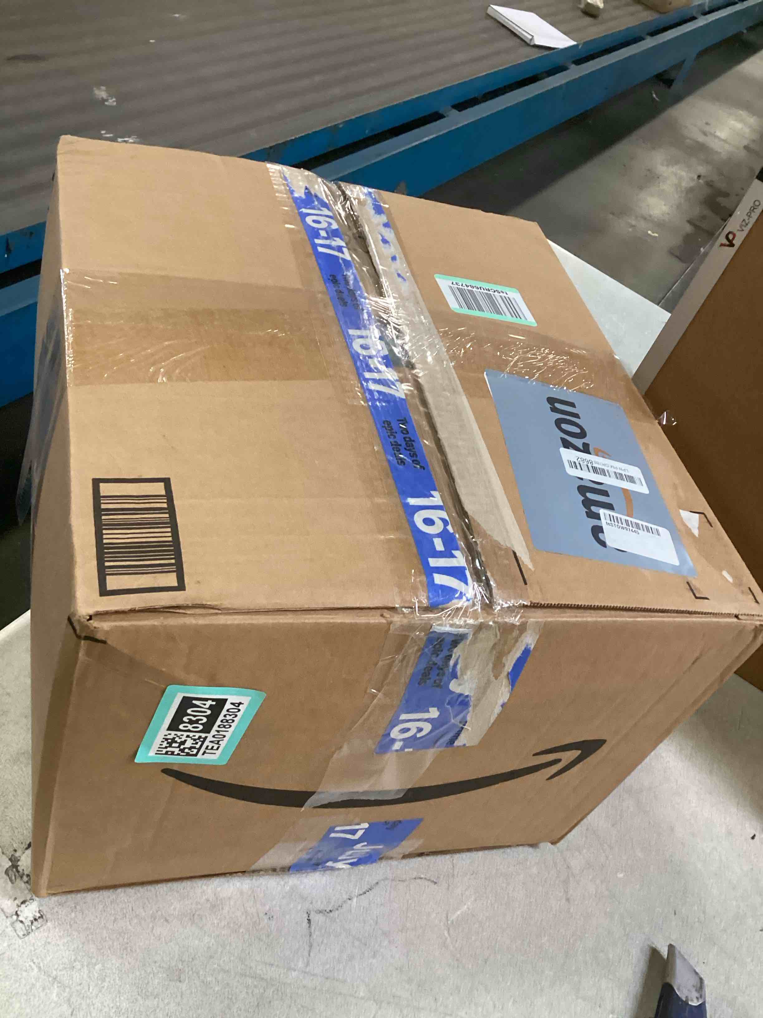 https://s3.amazonaws.com/lotting-images-prod/bidfta/TEA0188304_1726070481112.jpeg