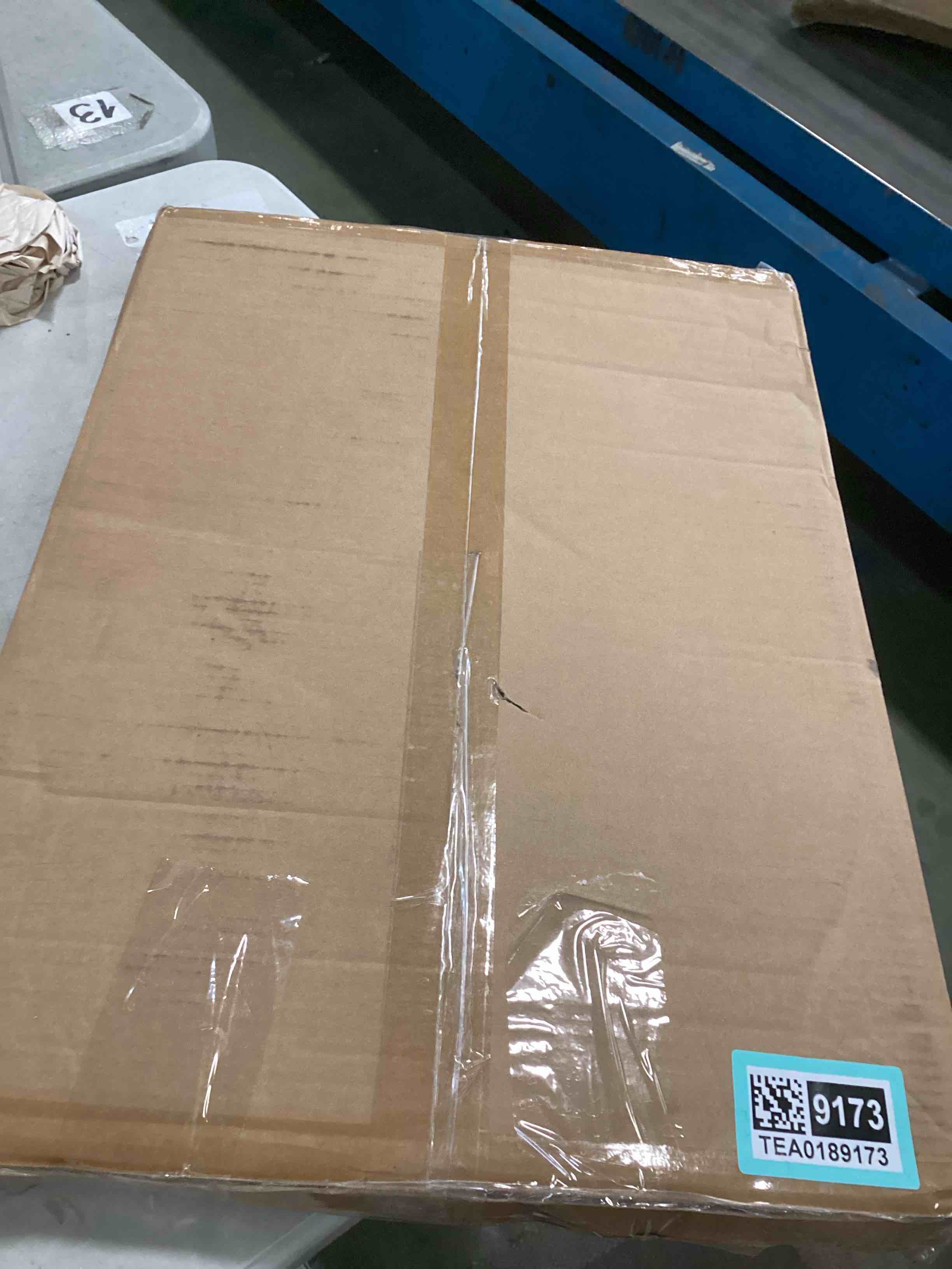 https://s3.amazonaws.com/lotting-images-prod/bidfta/TEA0189173_1725646186812.jpeg