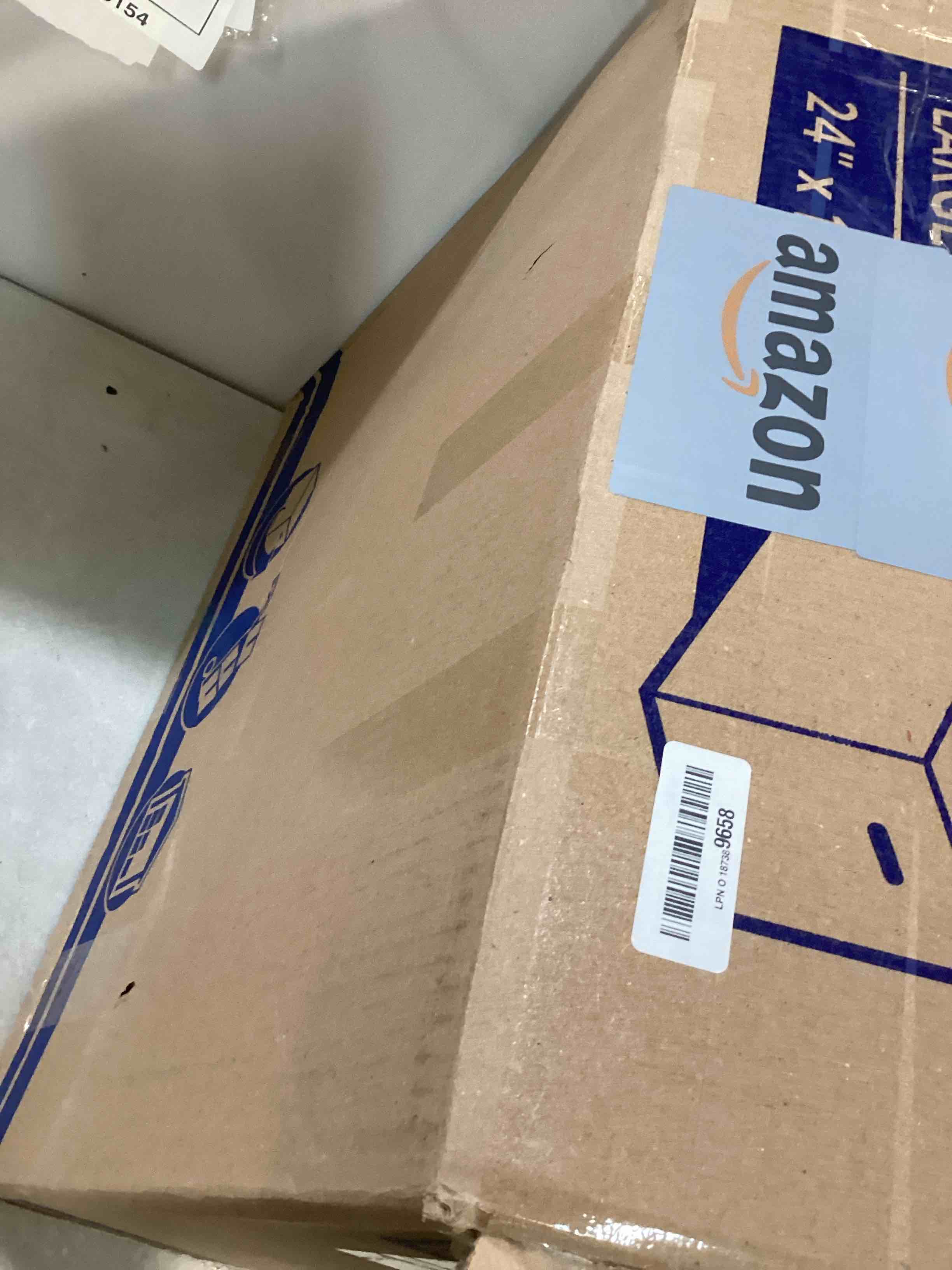 https://s3.amazonaws.com/lotting-images-prod/bidfta/TEA0190076_1726685441791.jpeg