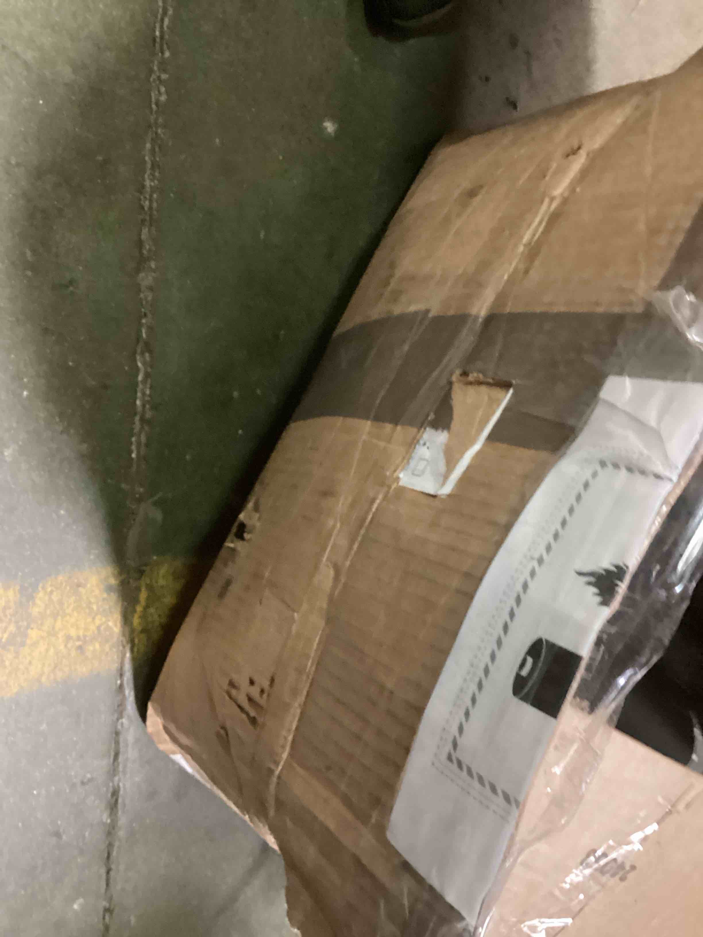 https://s3.amazonaws.com/lotting-images-prod/bidfta/TEA0190433_1726512647681.jpeg