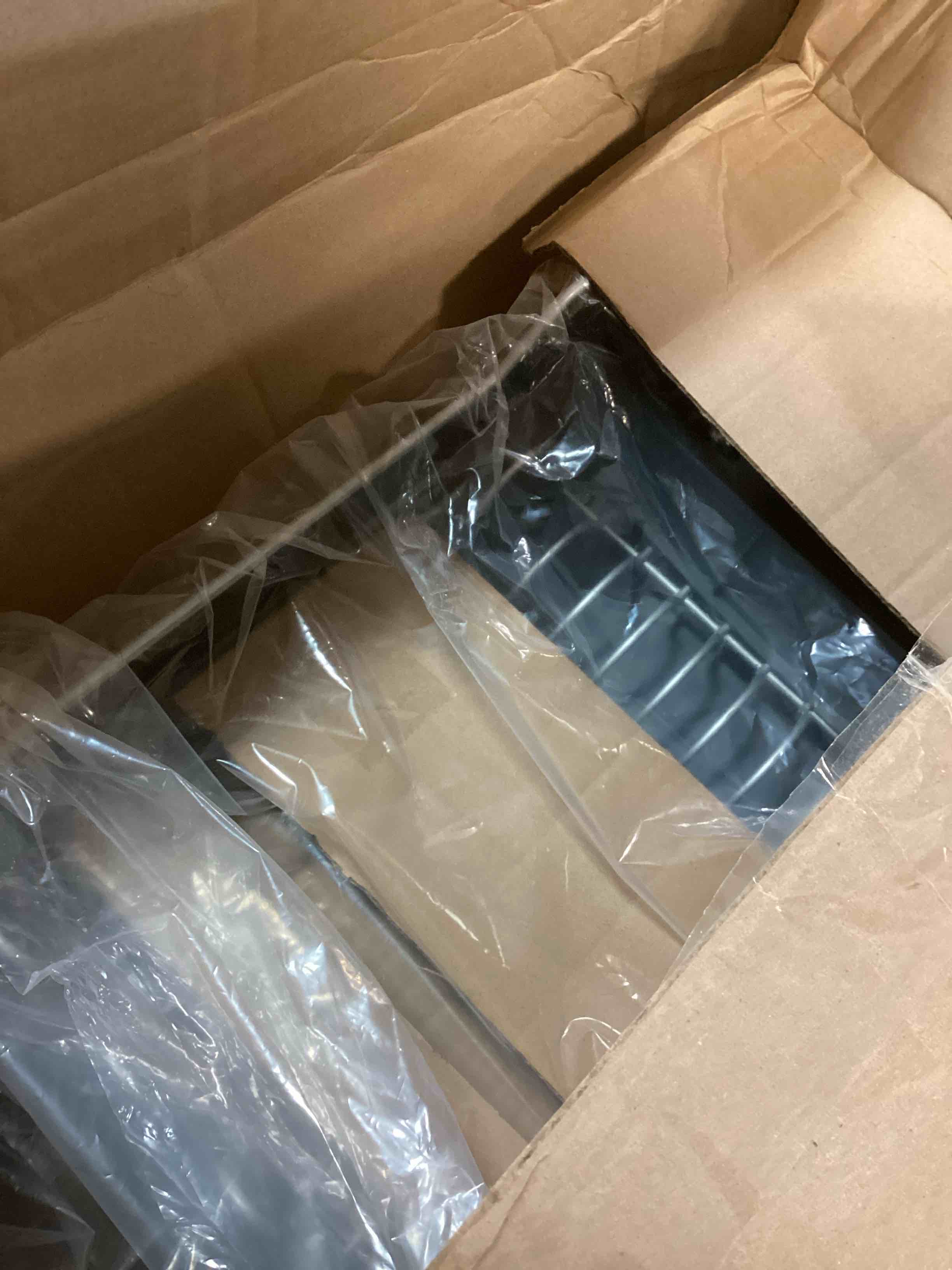 https://s3.amazonaws.com/lotting-images-prod/bidfta/TEA0191902_1725894723737.jpeg