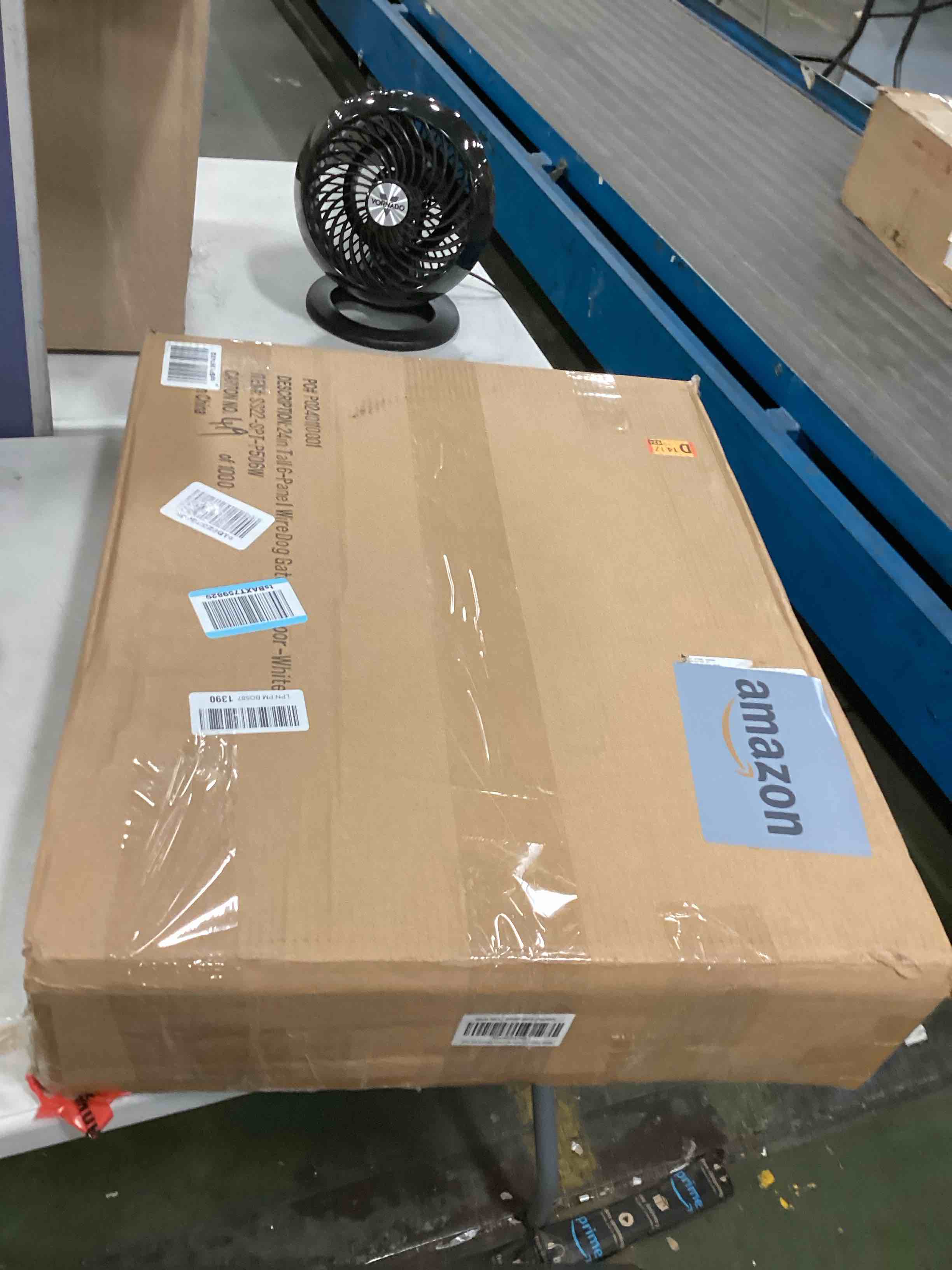 https://s3.amazonaws.com/lotting-images-prod/bidfta/TEA0196453_1726273755485.jpeg