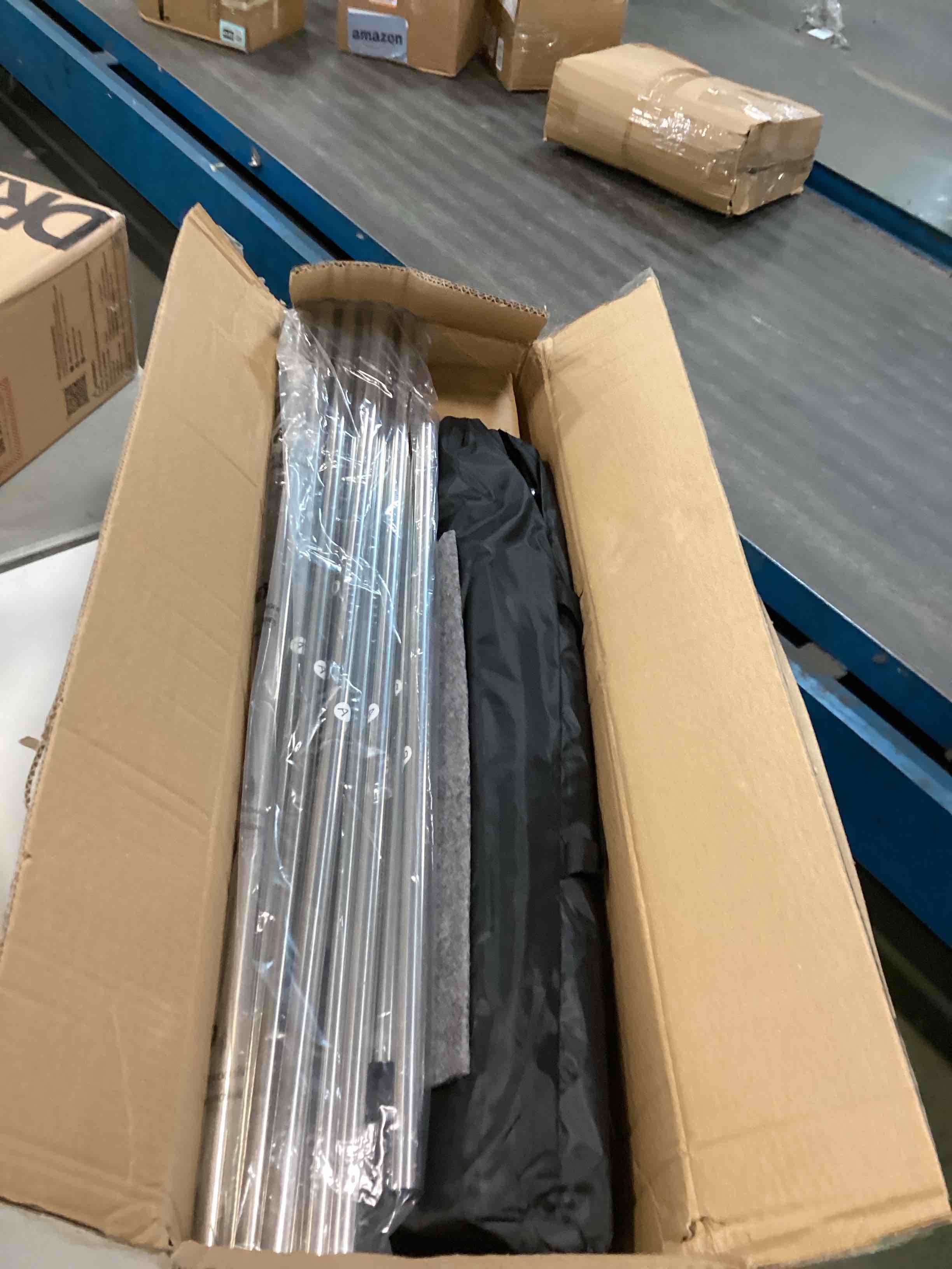 https://s3.amazonaws.com/lotting-images-prod/bidfta/TEA0197108_1725485816955.jpeg