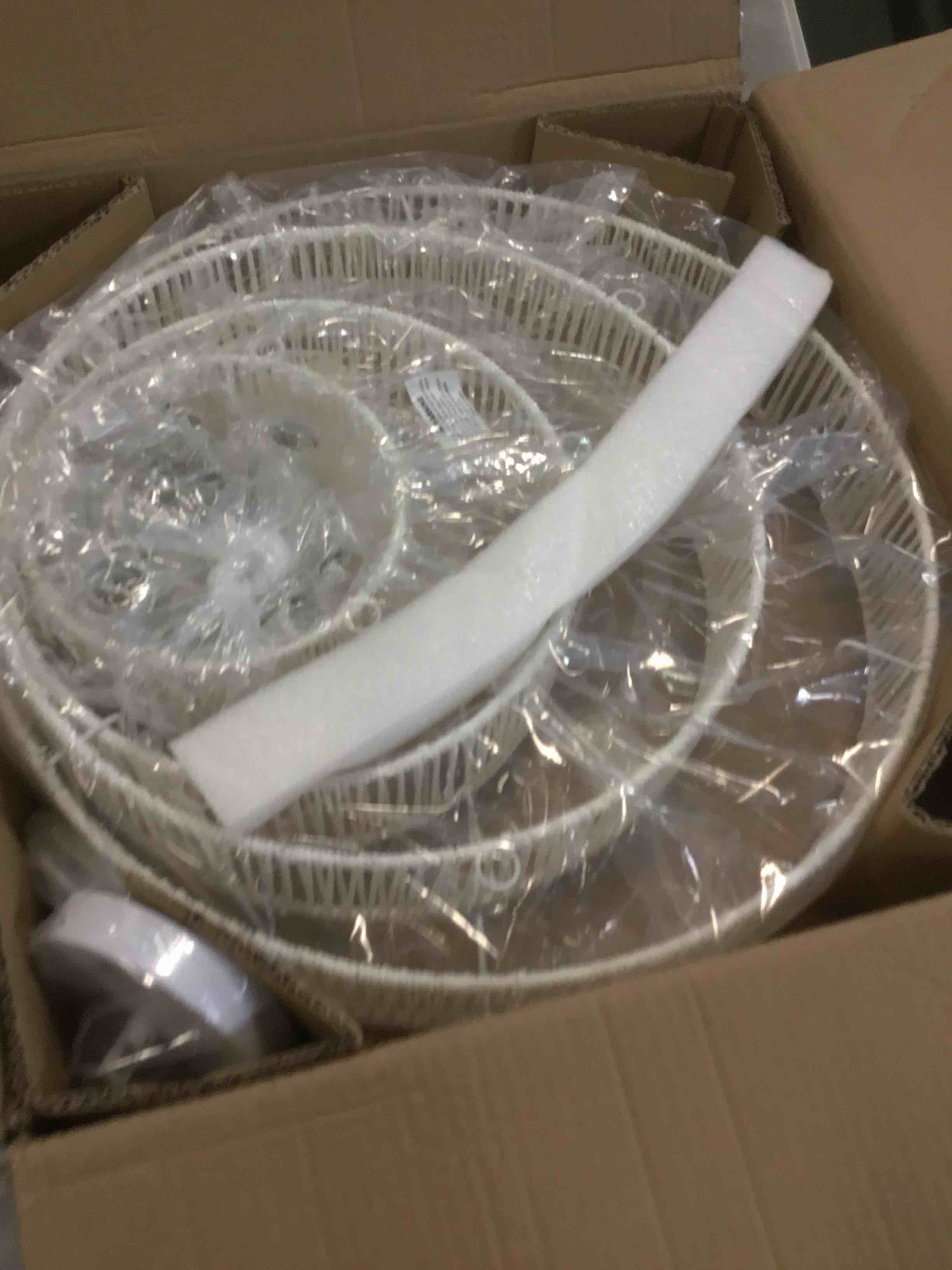 https://s3.amazonaws.com/lotting-images-prod/bidfta/TEA0197653_1724783255715.jpeg