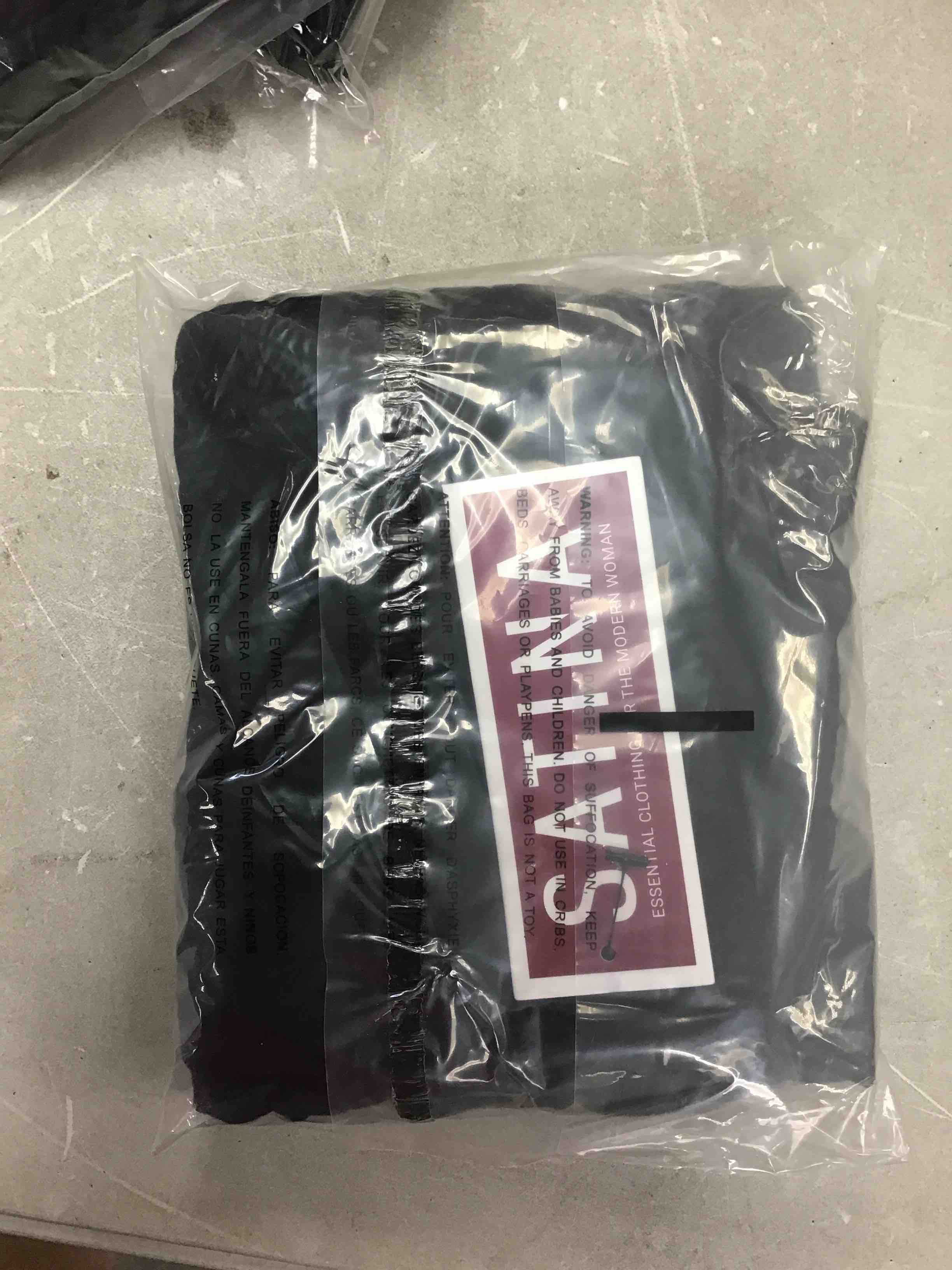 https://s3.amazonaws.com/lotting-images-prod/bidfta/TEA0198173_1725032021617.jpeg