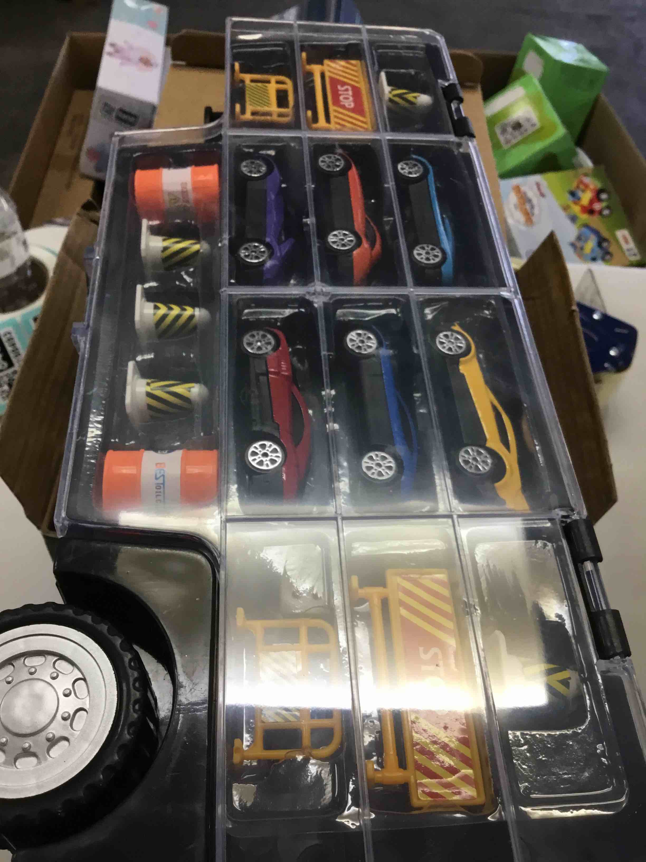 https://s3.amazonaws.com/lotting-images-prod/bidfta/TEA0198494_1724950864438.jpeg