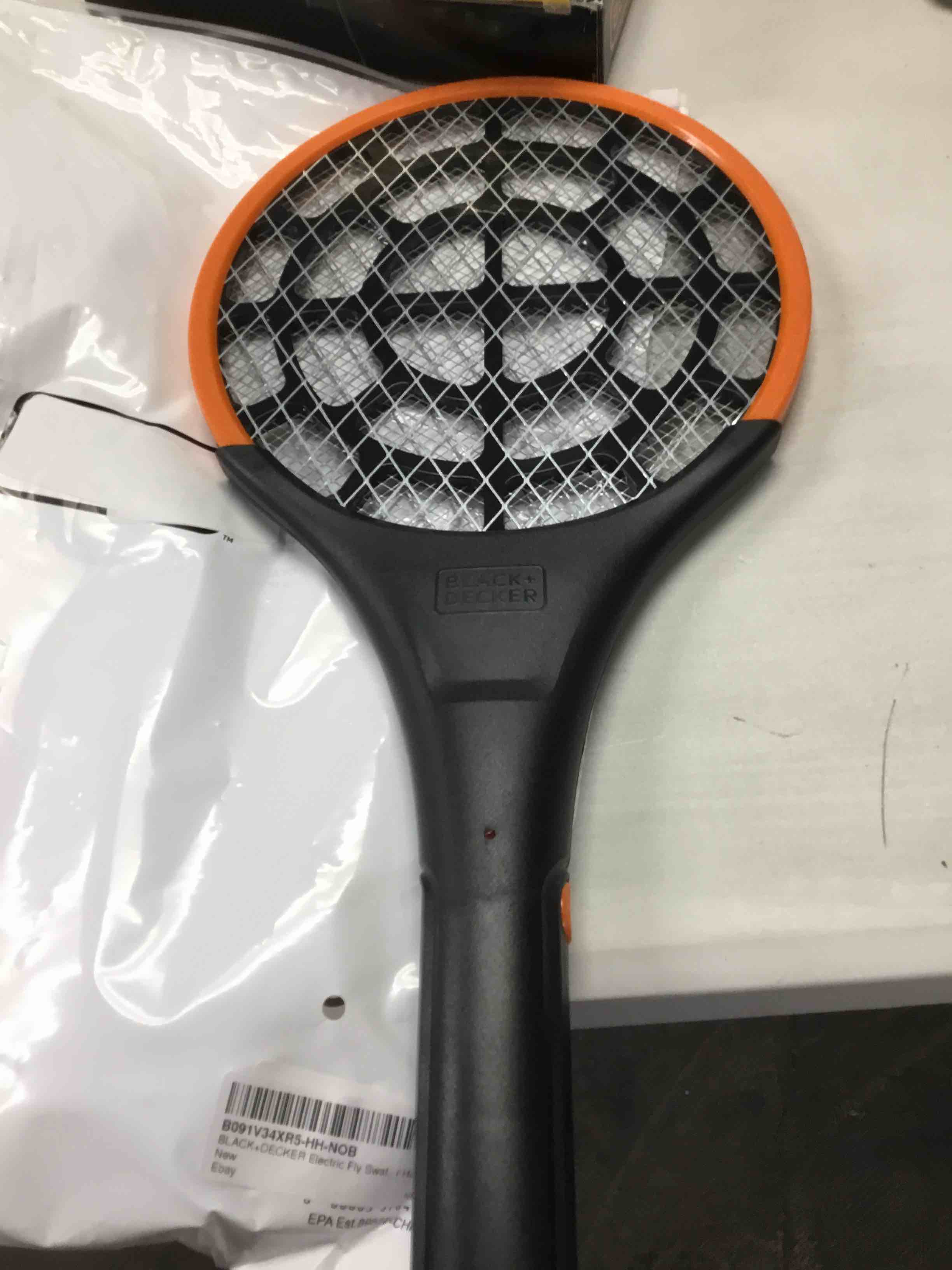 https://s3.amazonaws.com/lotting-images-prod/bidfta/TEA0198774_1724934175250.jpeg