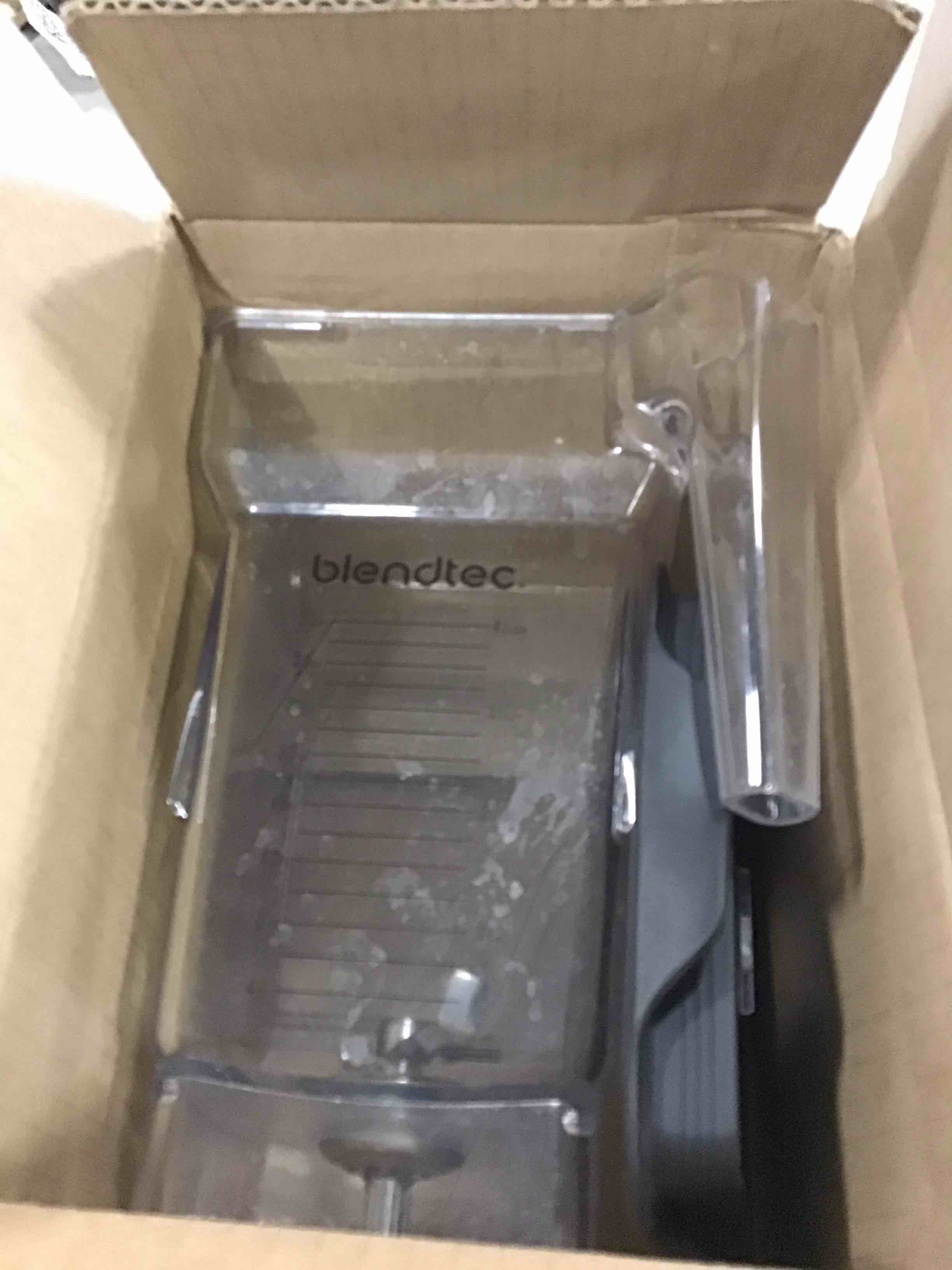 https://s3.amazonaws.com/lotting-images-prod/bidfta/TEA0201752_1724268921451.jpeg