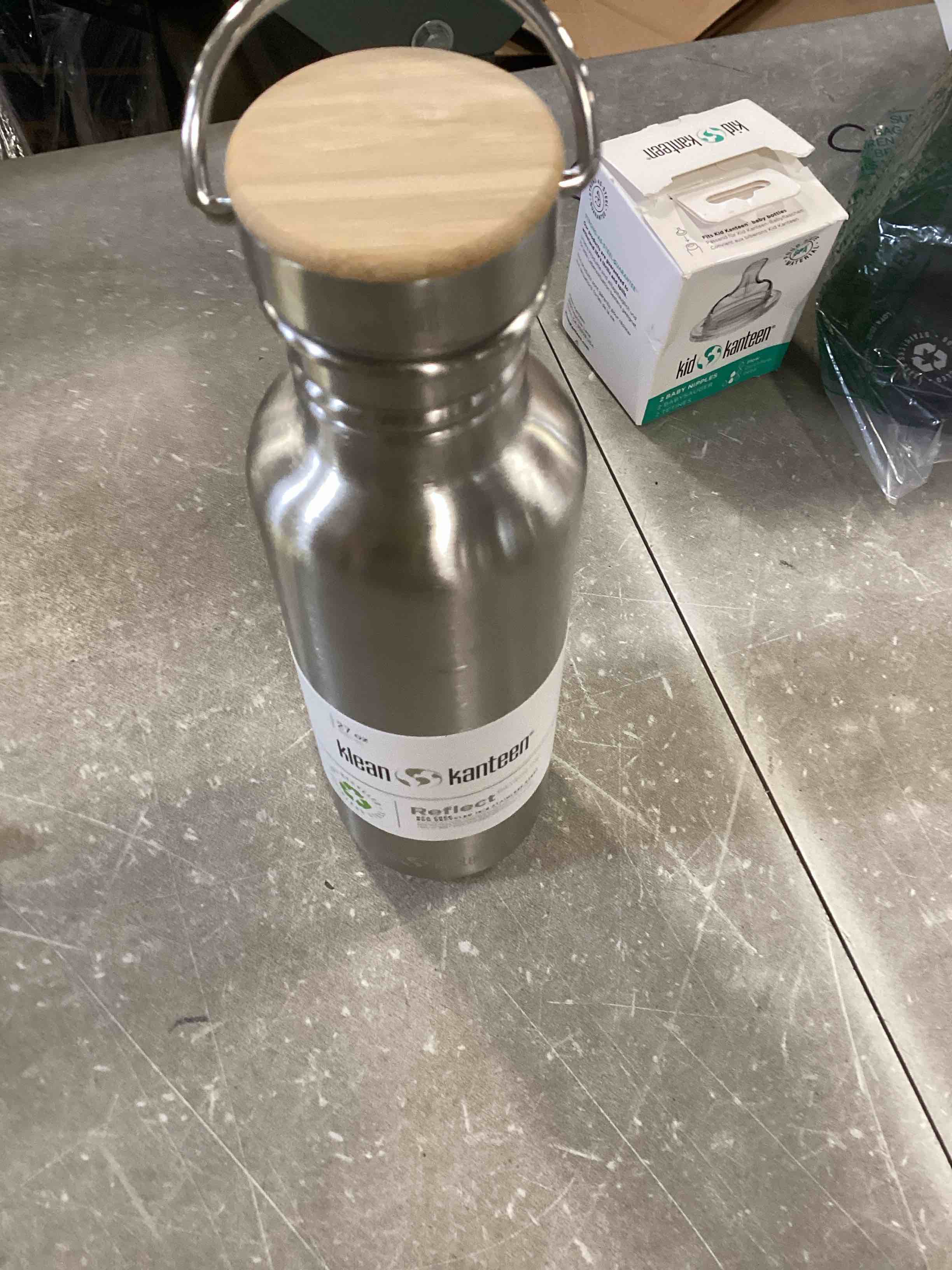 https://s3.amazonaws.com/lotting-images-prod/bidfta/TEA0203186_1724698920385.jpeg