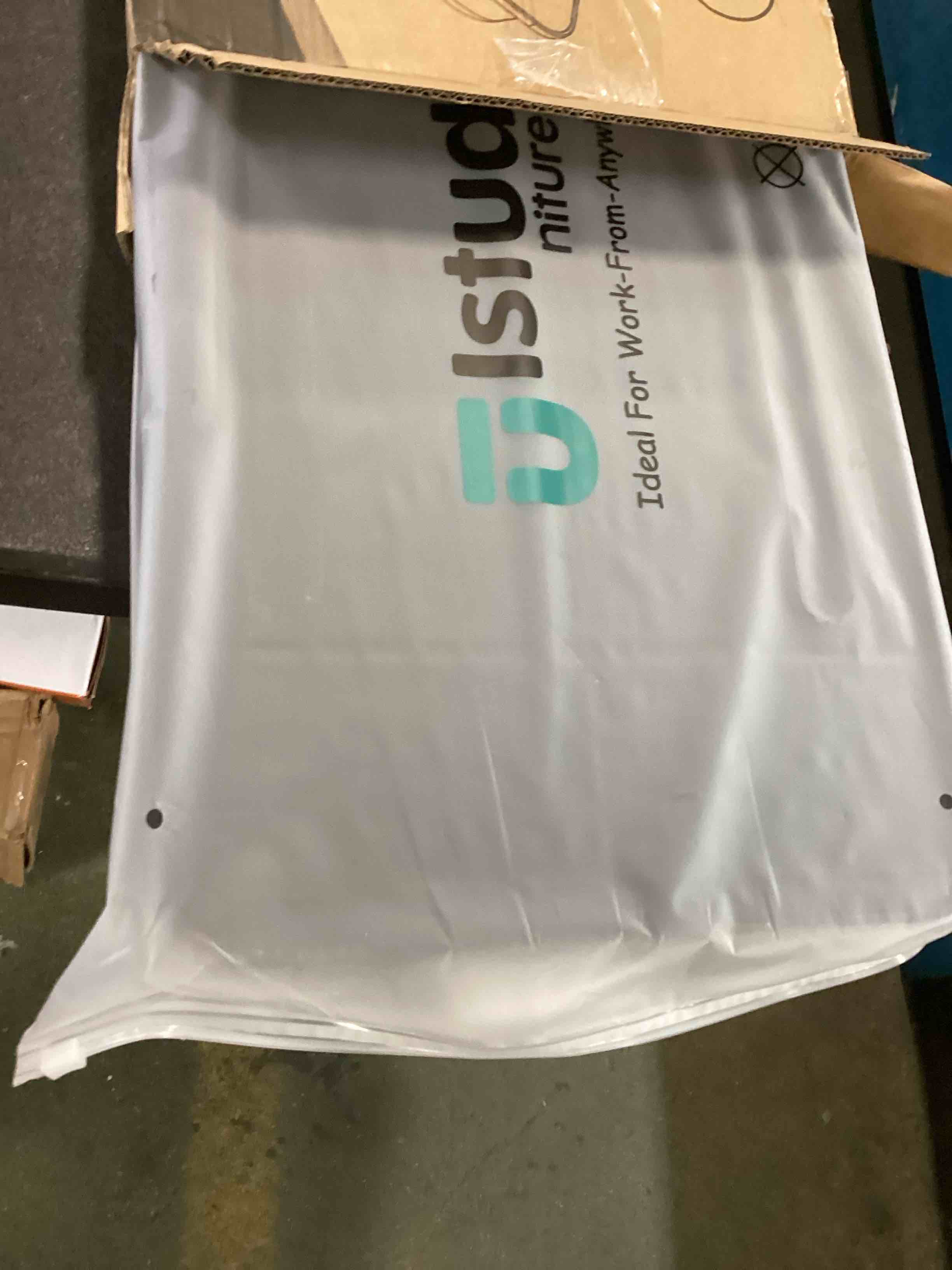 https://s3.amazonaws.com/lotting-images-prod/bidfta/TEA0206272_1724945269259.jpeg