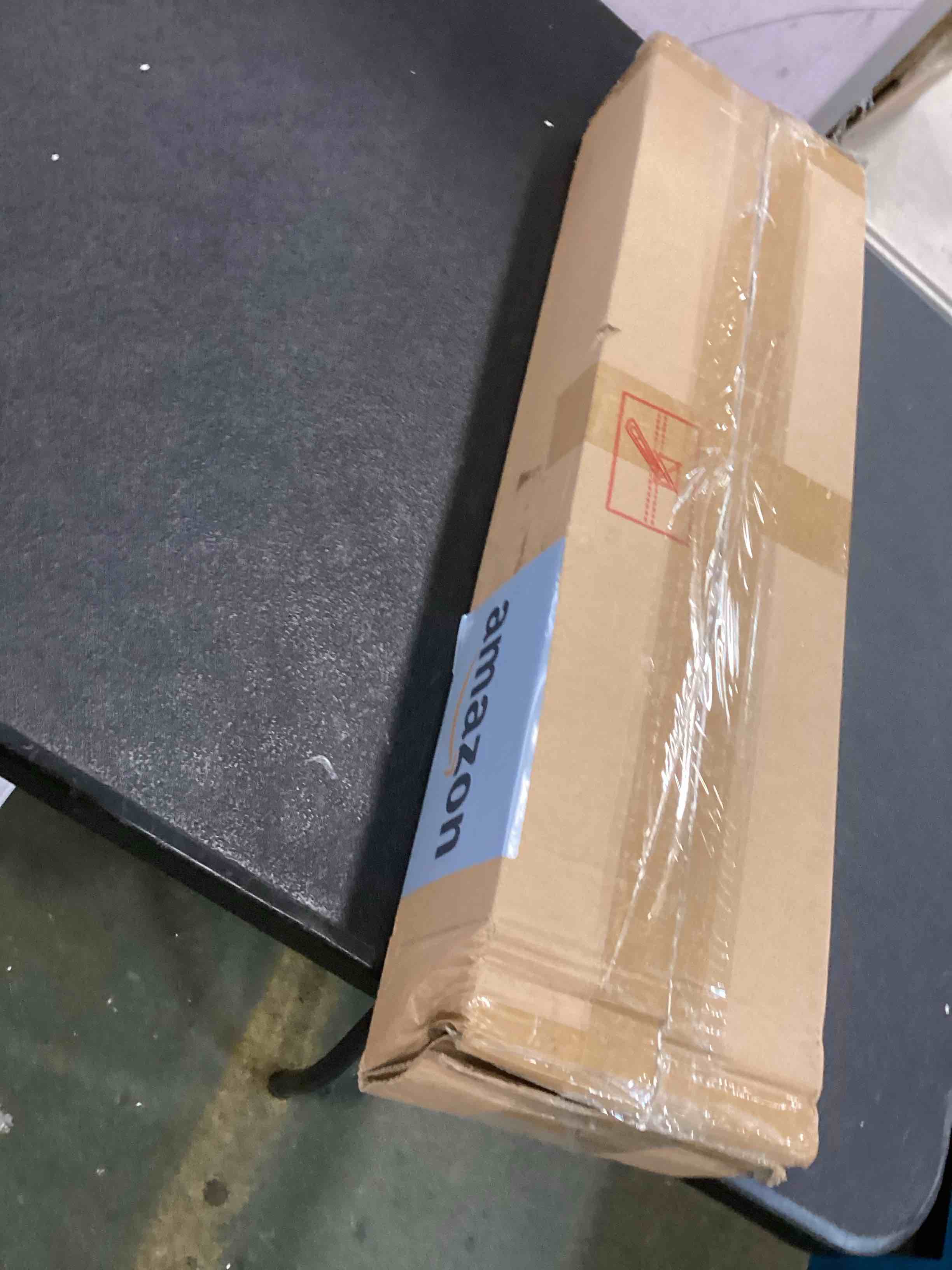 https://s3.amazonaws.com/lotting-images-prod/bidfta/TEA0206289_1724941864181.jpeg