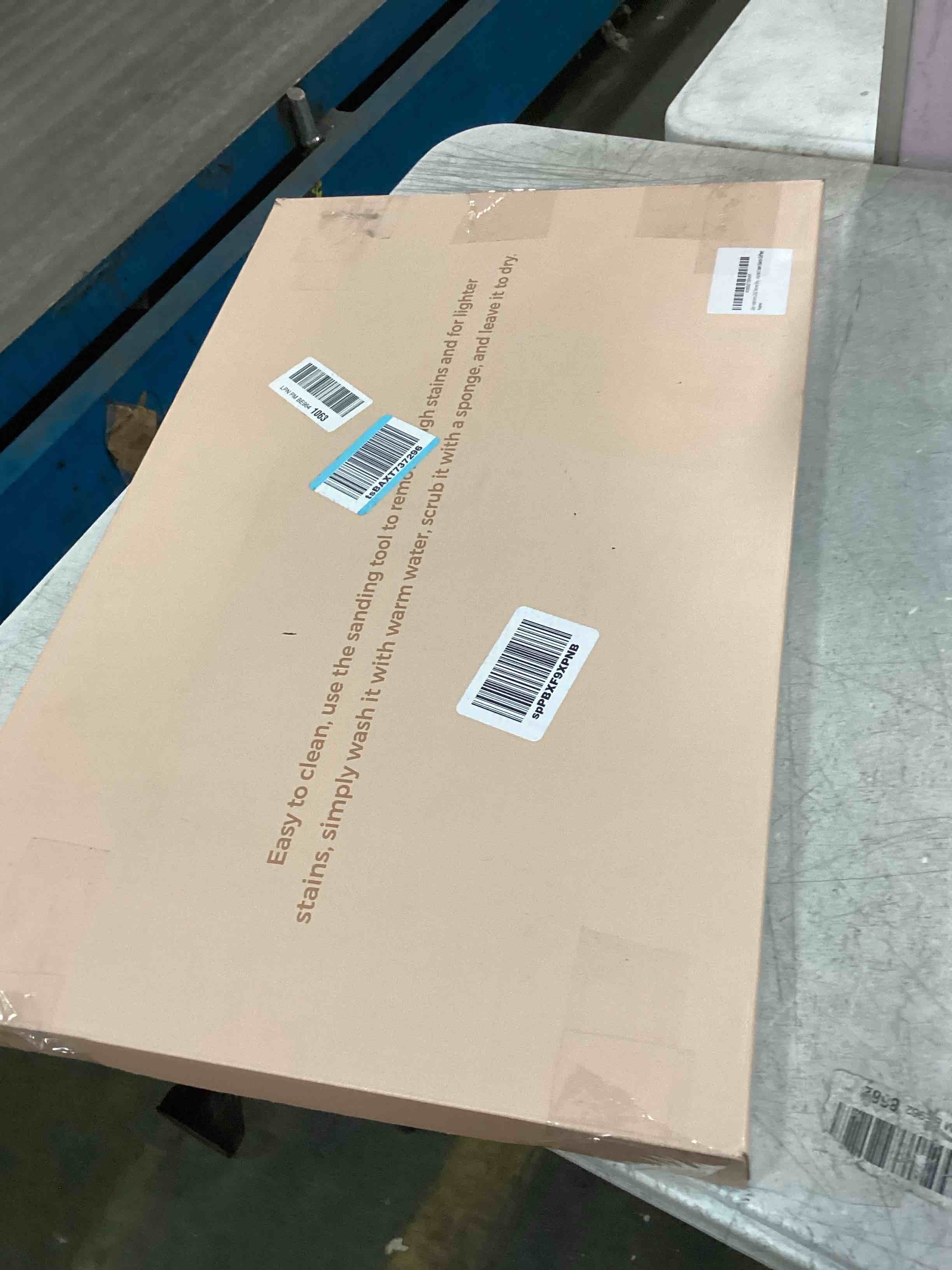 https://s3.amazonaws.com/lotting-images-prod/bidfta/TEA0207533_1724340955937.jpeg