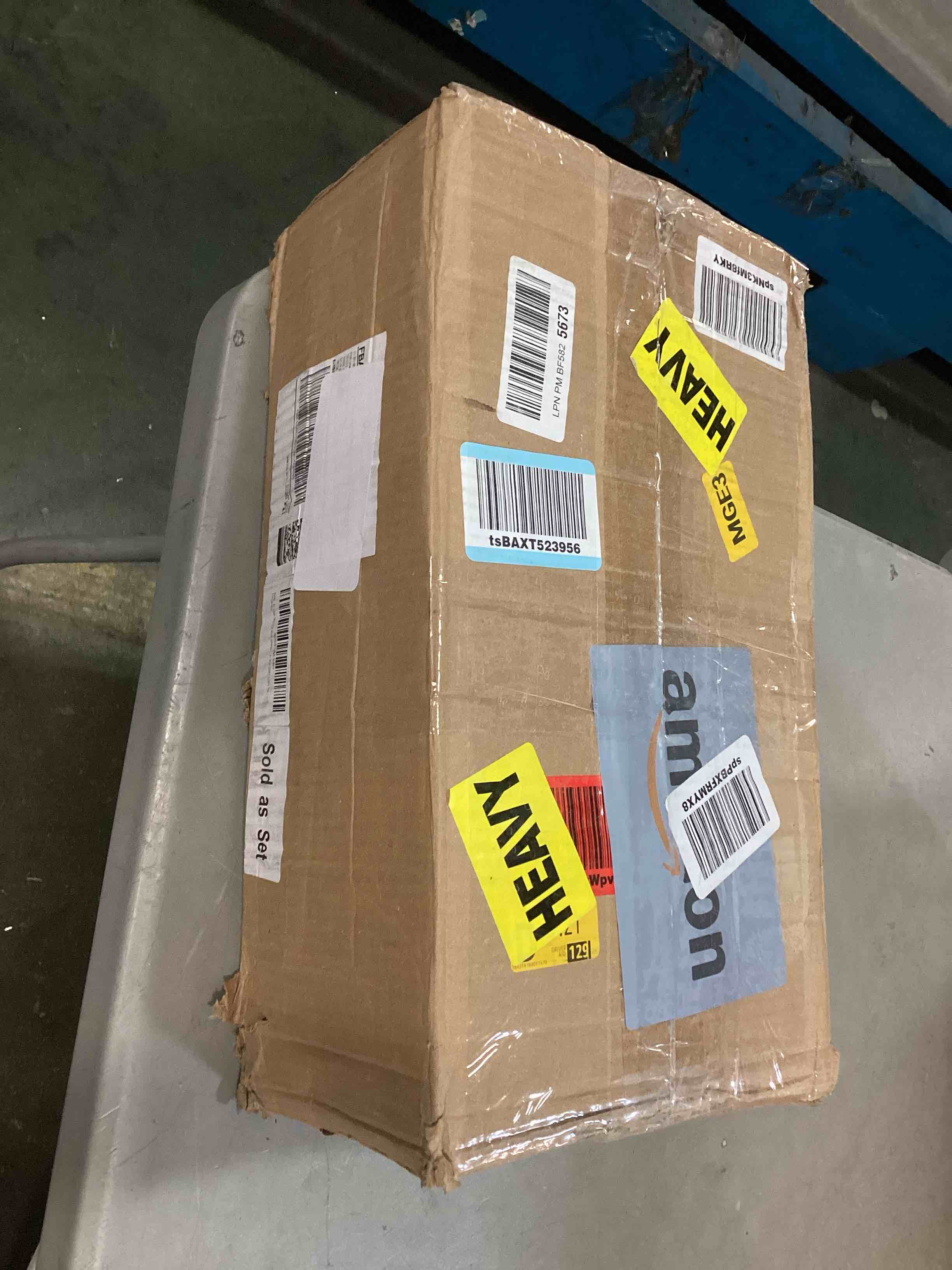 https://s3.amazonaws.com/lotting-images-prod/bidfta/TEA0207656_1724300635871.jpeg