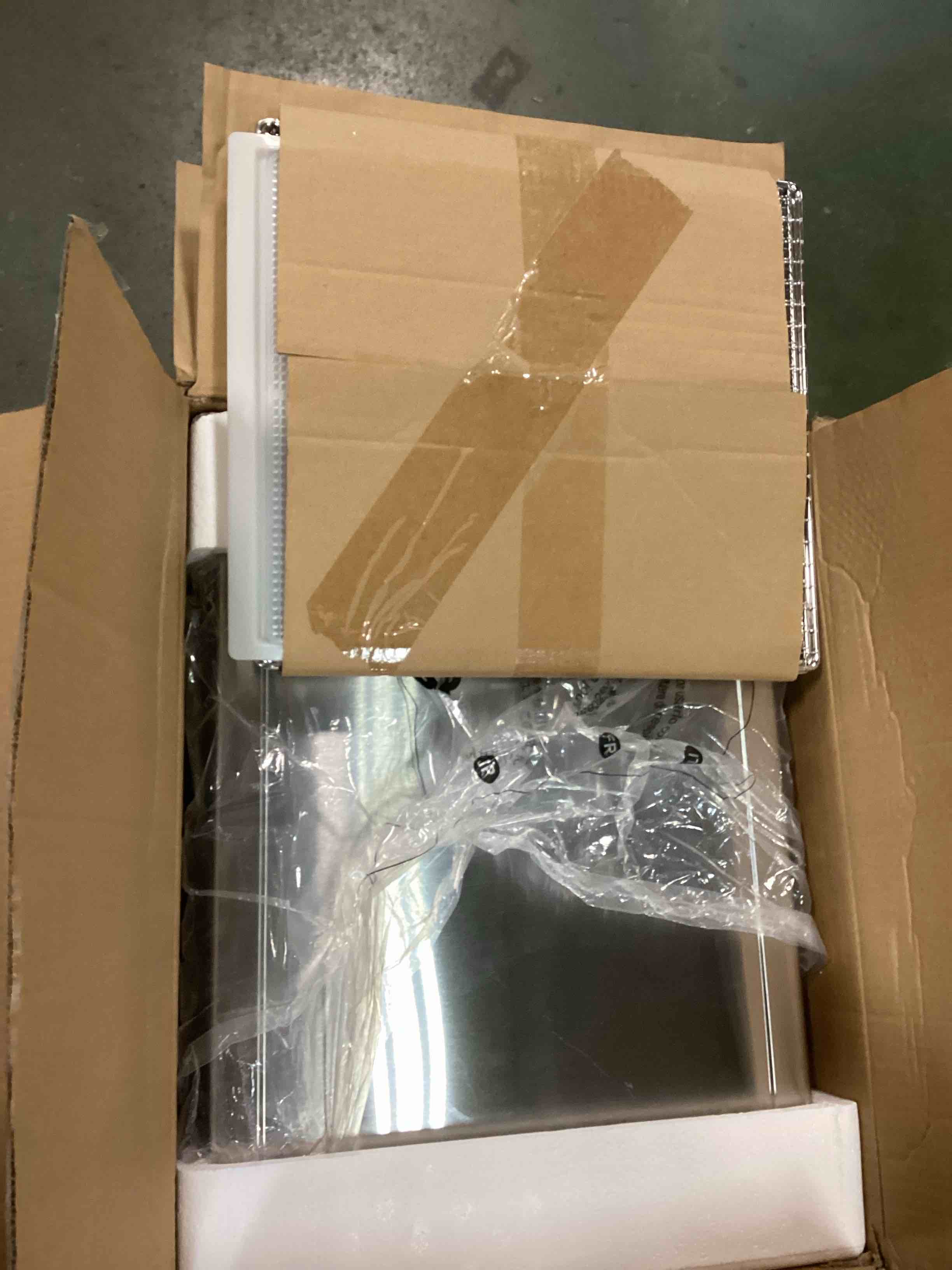 https://s3.amazonaws.com/lotting-images-prod/bidfta/TEA0207683_1724294307039.jpeg