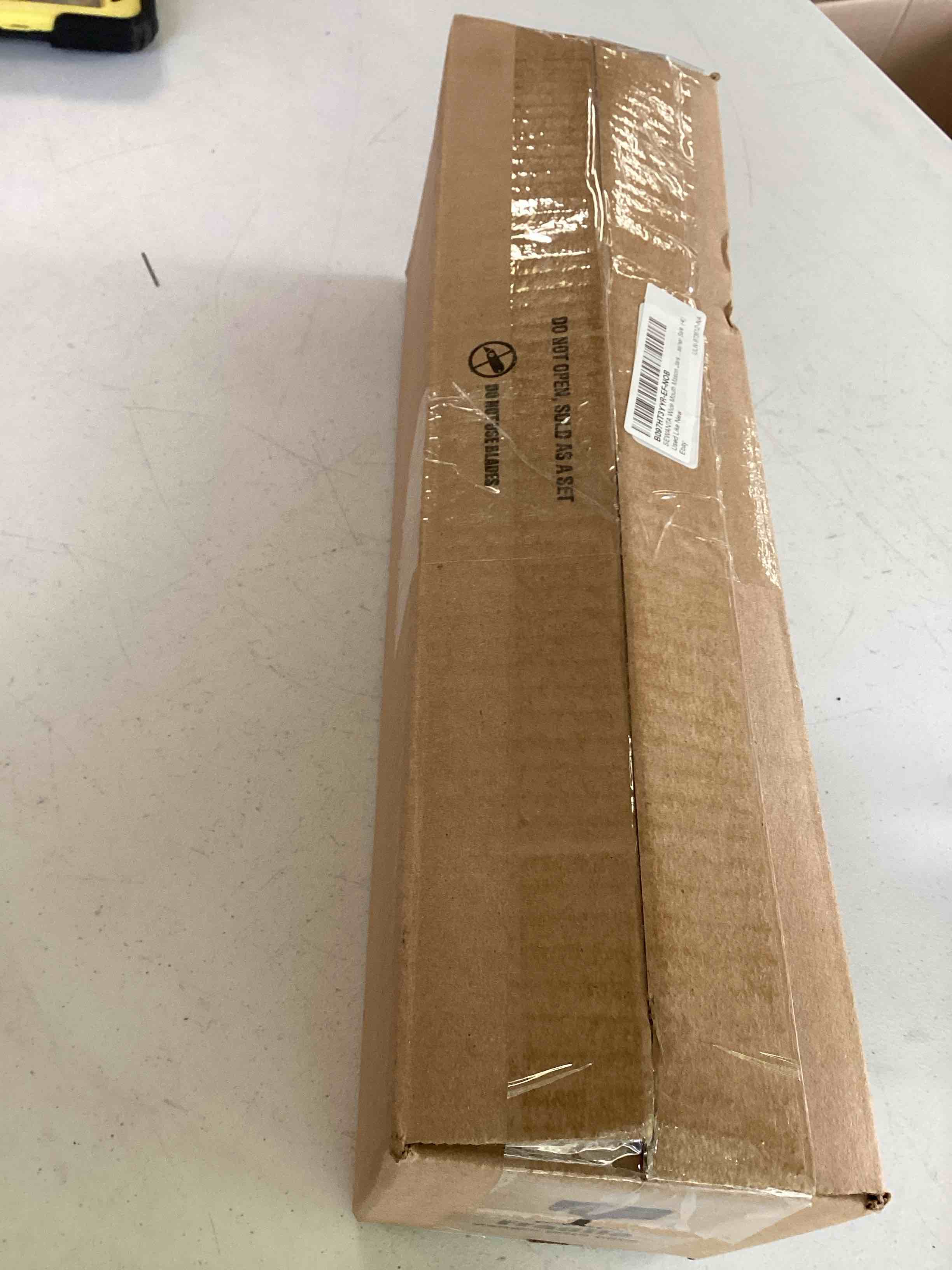 https://s3.amazonaws.com/lotting-images-prod/bidfta/TEA0209191_1724957538442.jpeg