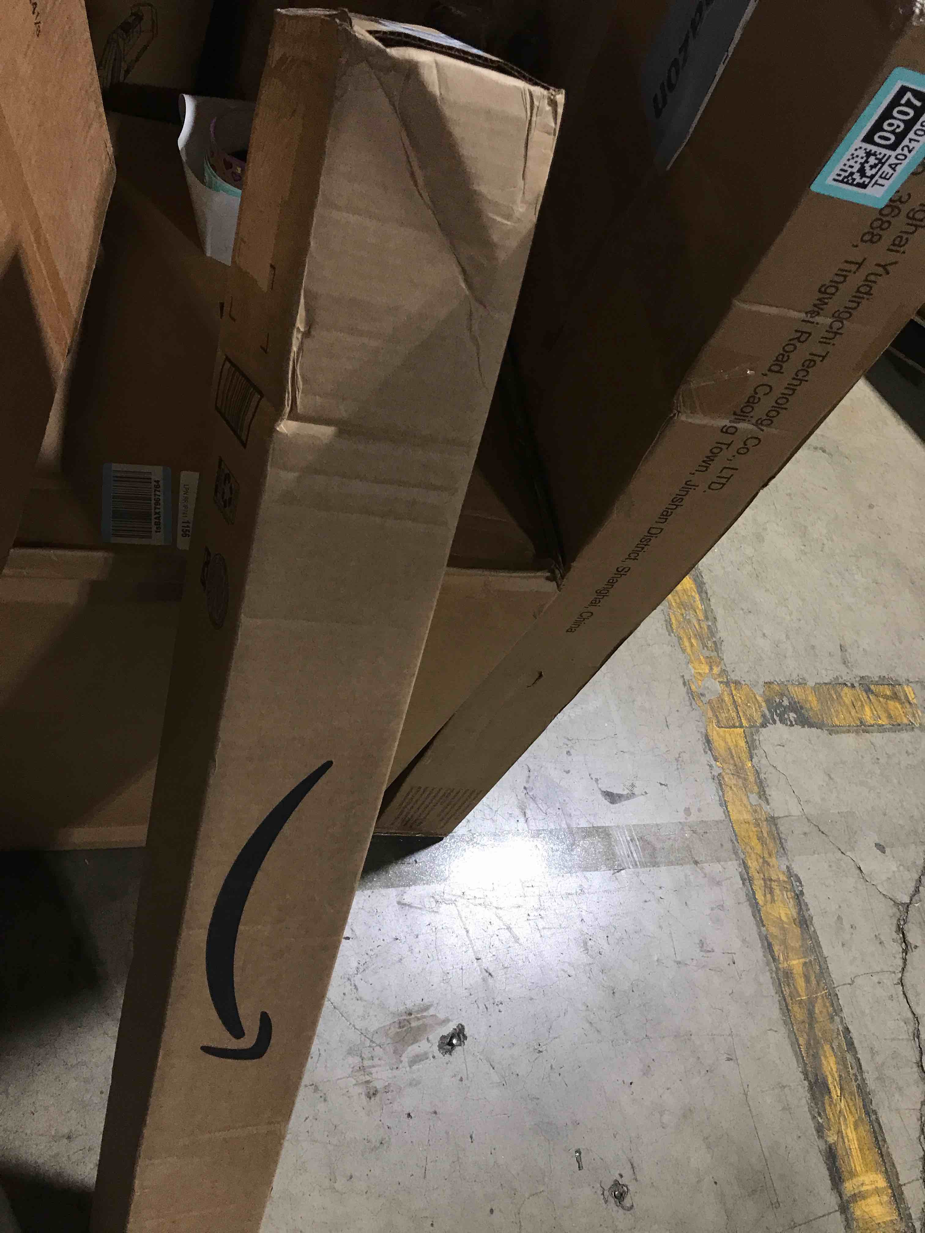 https://s3.amazonaws.com/lotting-images-prod/bidfta/TEA0210820_1725641292770.jpeg