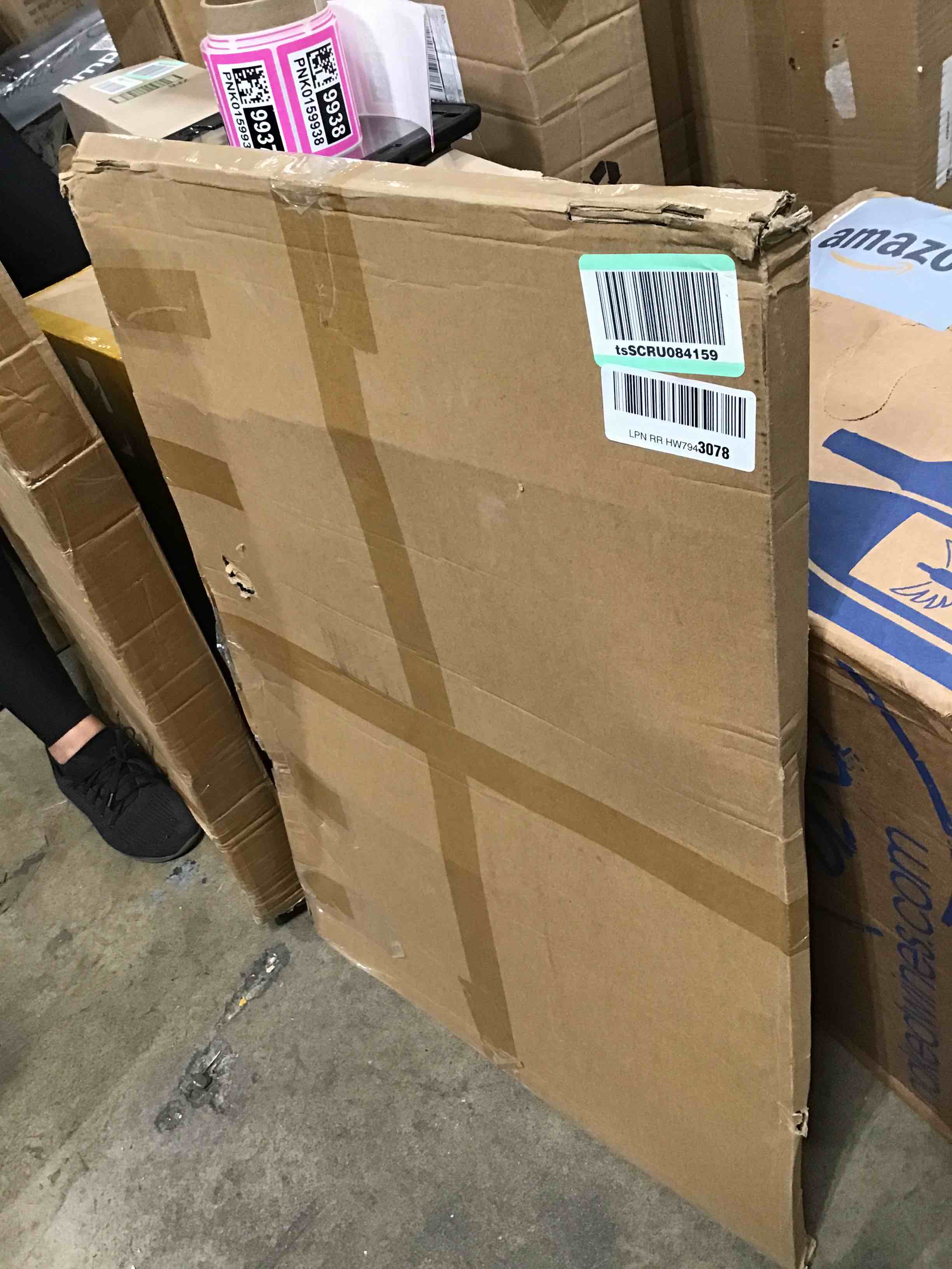 https://s3.amazonaws.com/lotting-images-prod/bidfta/TEA0211972_1724792744864.jpeg