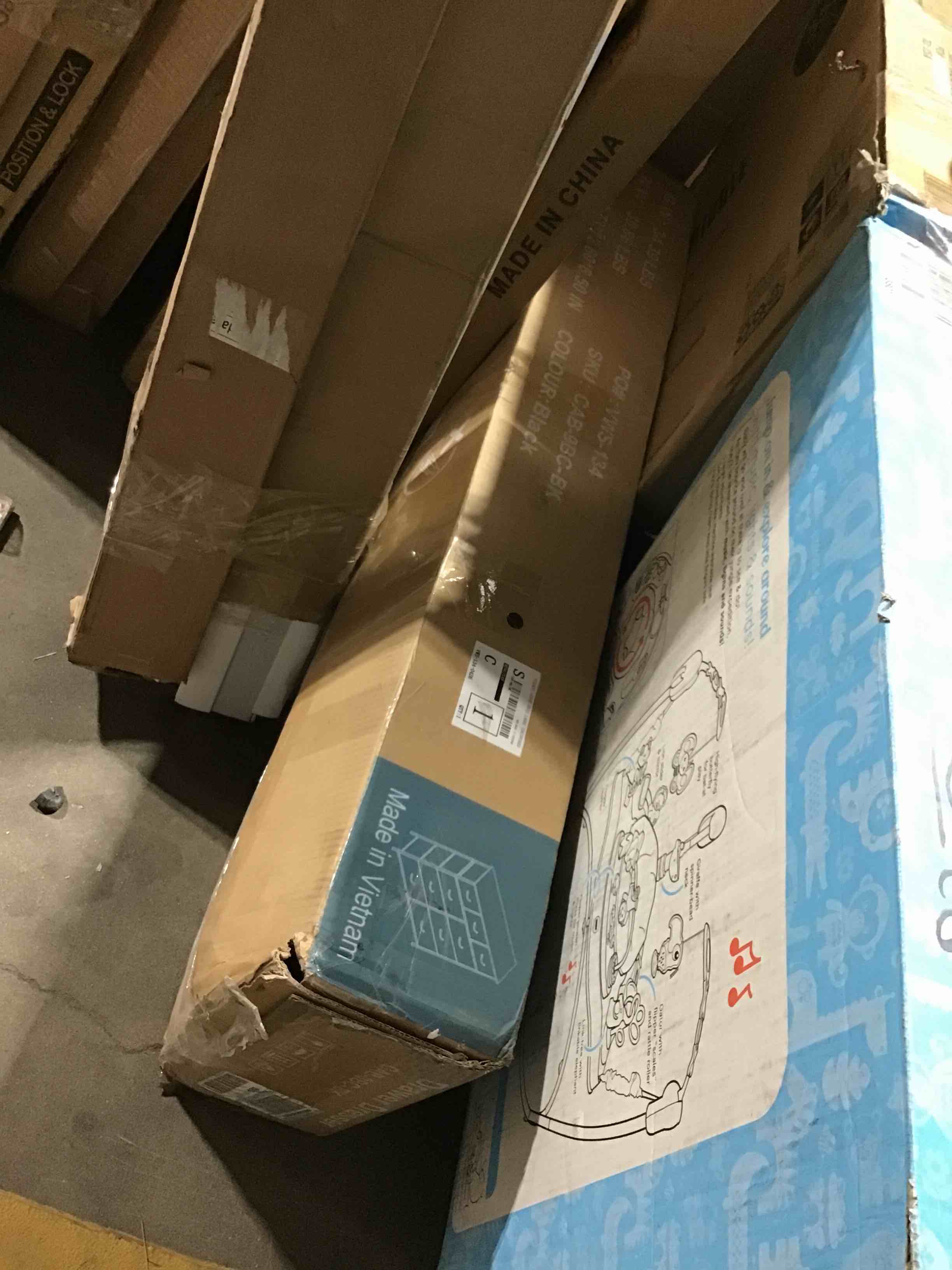 https://s3.amazonaws.com/lotting-images-prod/bidfta/TEA0212529_1726781890338.jpeg