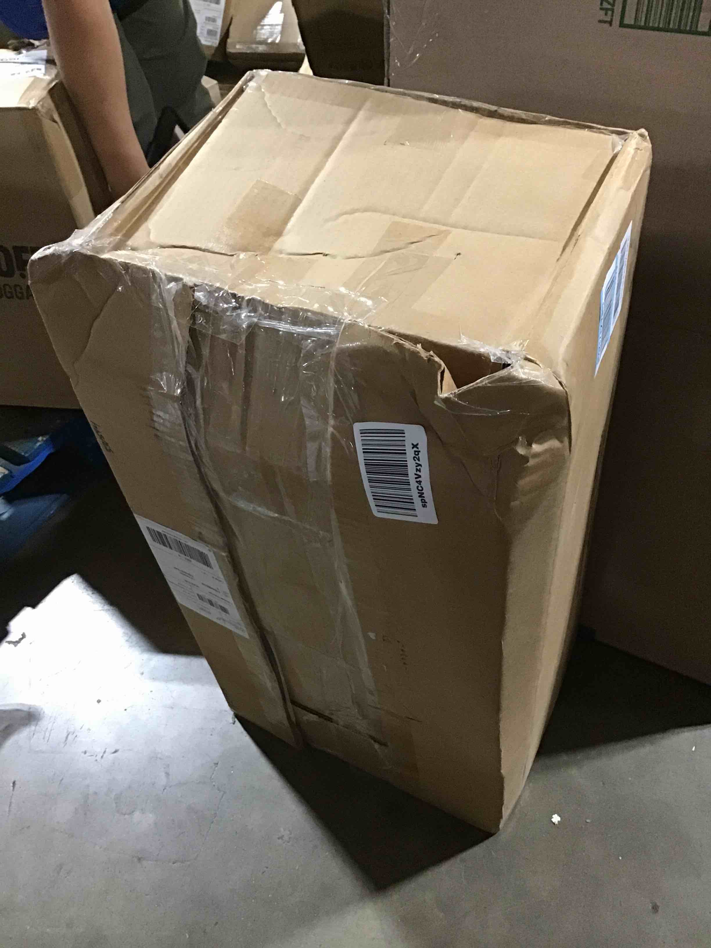 https://s3.amazonaws.com/lotting-images-prod/bidfta/TEA0213191_1725381541144.jpeg