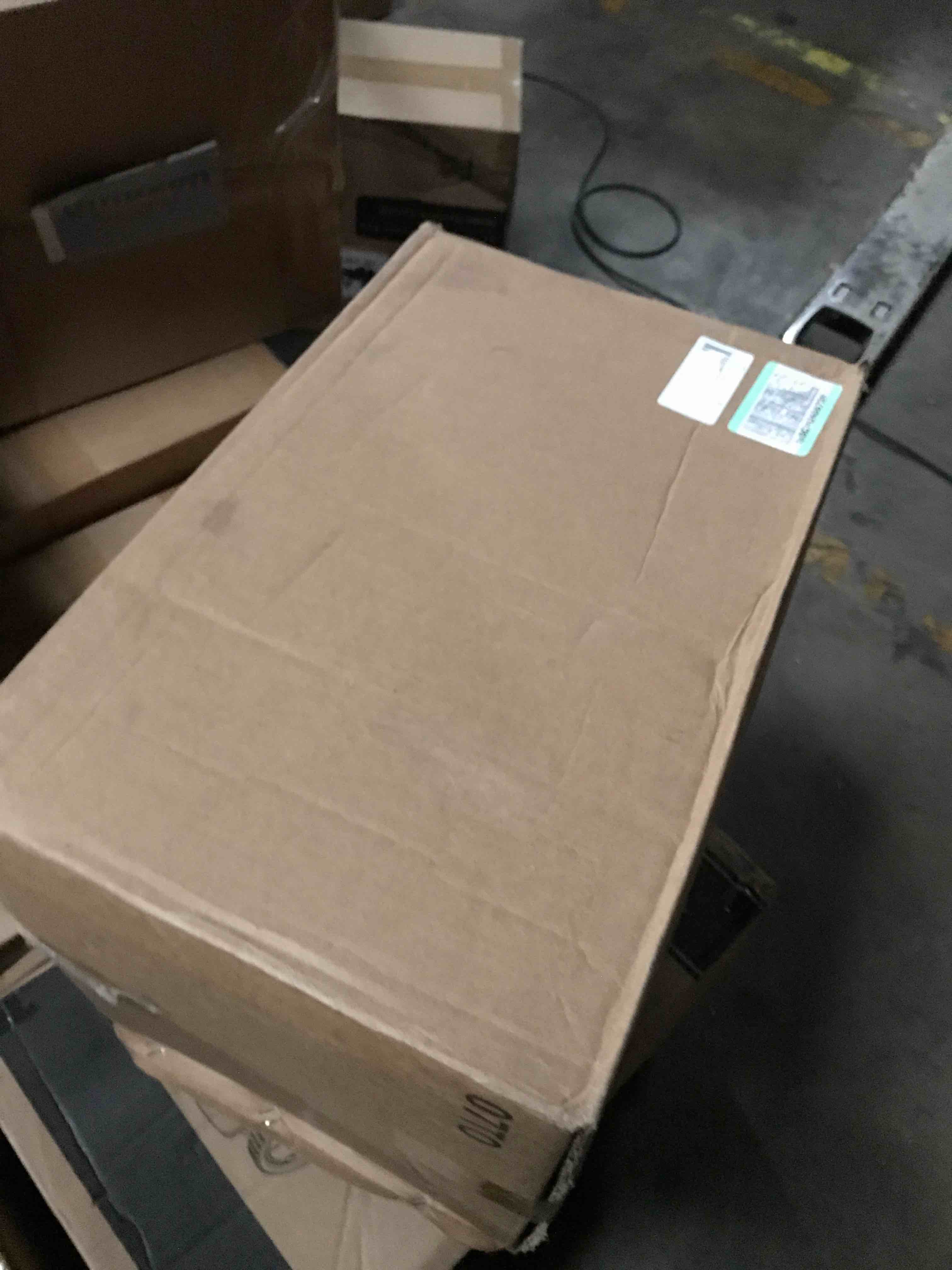 https://s3.amazonaws.com/lotting-images-prod/bidfta/TEA0213599_1724883136065.jpeg