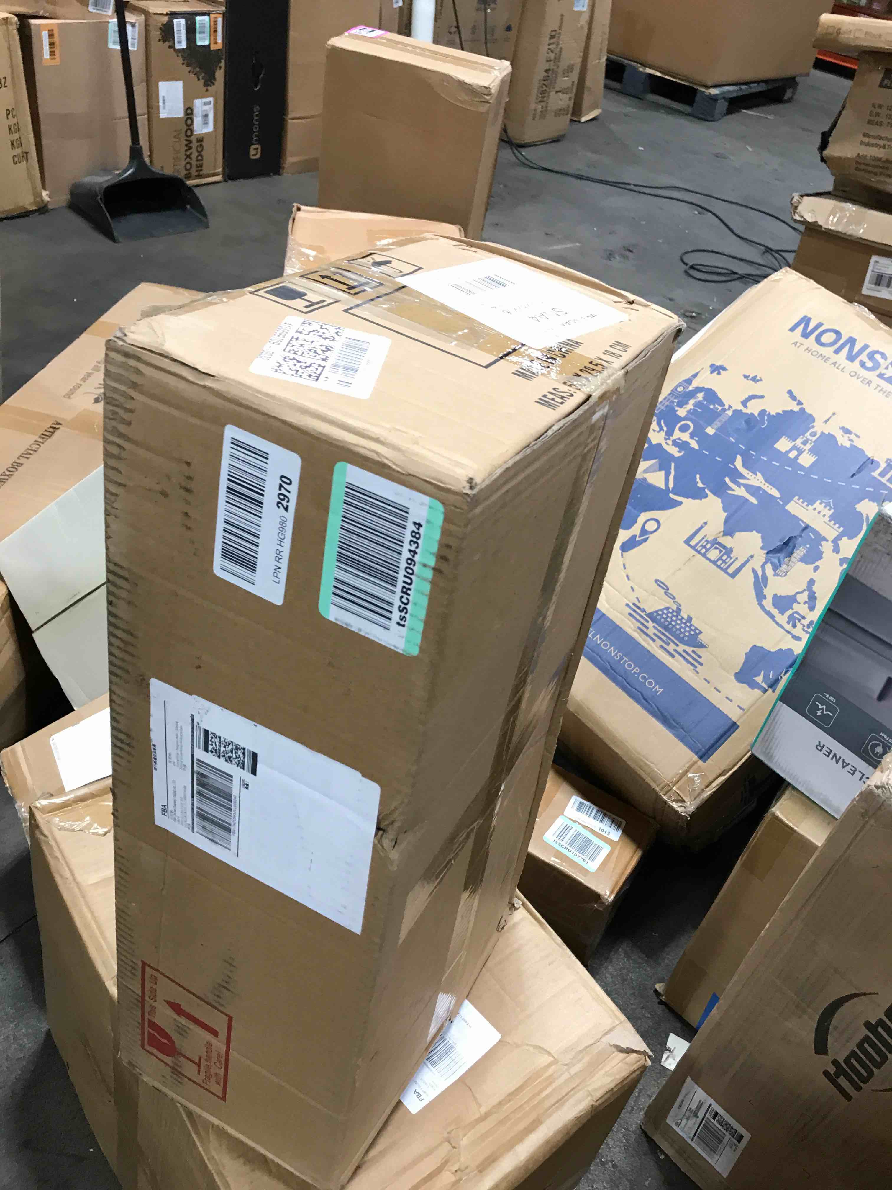 https://s3.amazonaws.com/lotting-images-prod/bidfta/TEA0213629_1724871935917.jpeg
