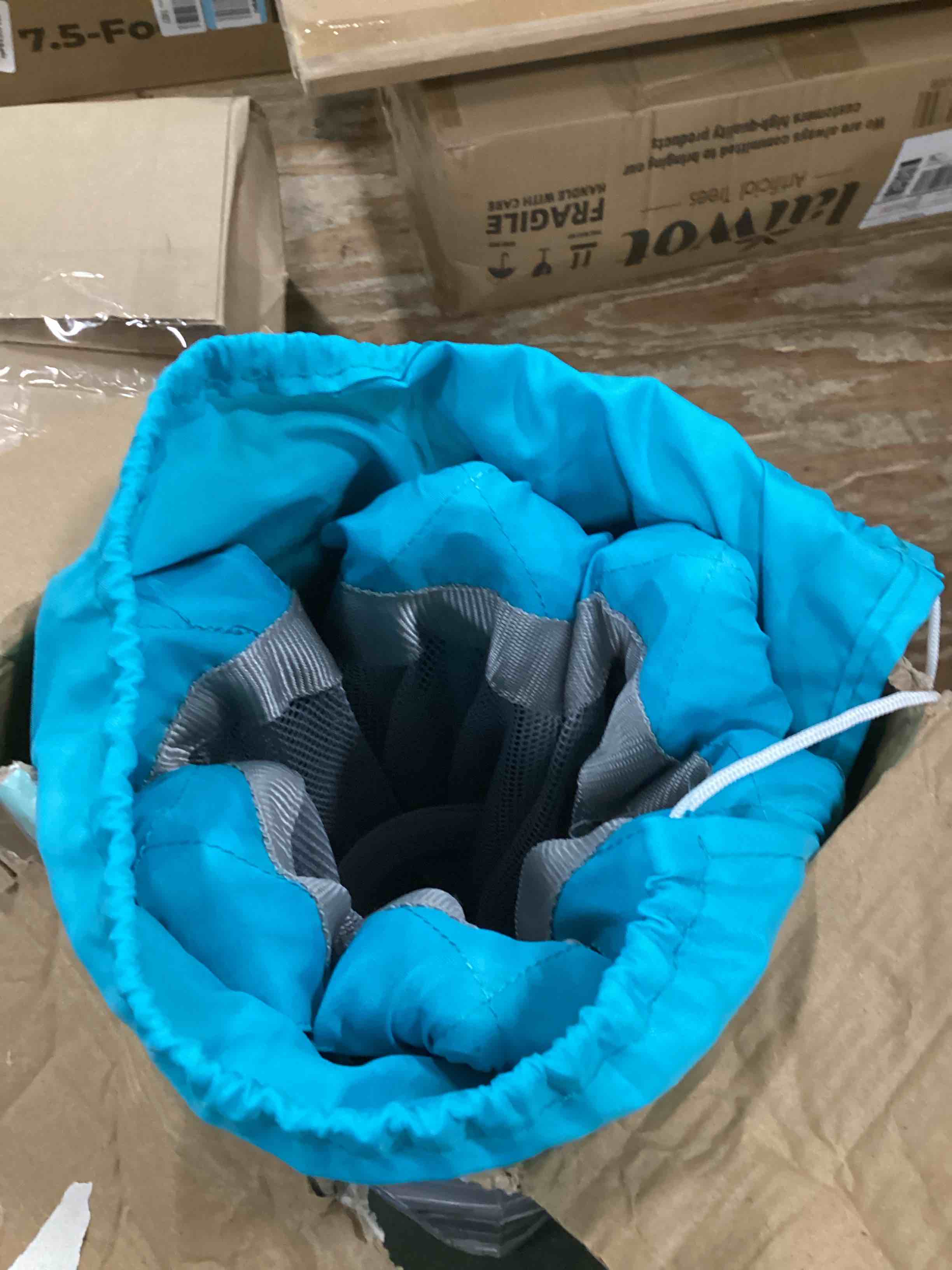 https://s3.amazonaws.com/lotting-images-prod/bidfta/TEA0216408_1728042712374.jpeg