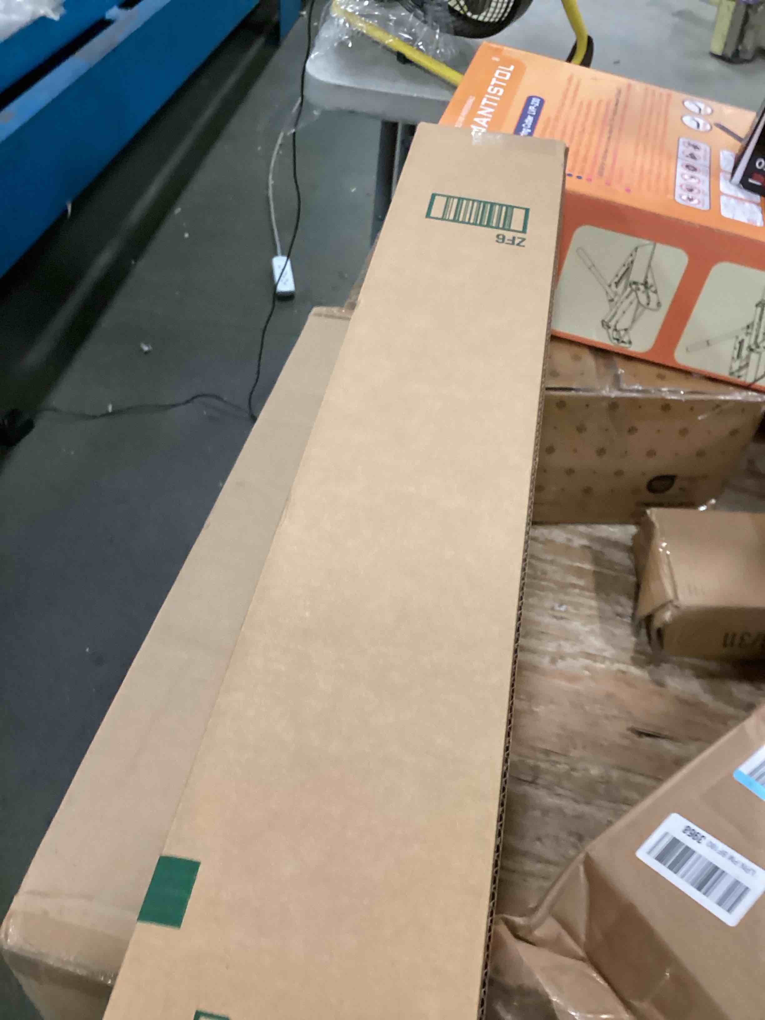 https://s3.amazonaws.com/lotting-images-prod/bidfta/TEA0217955_1727350515709.jpeg