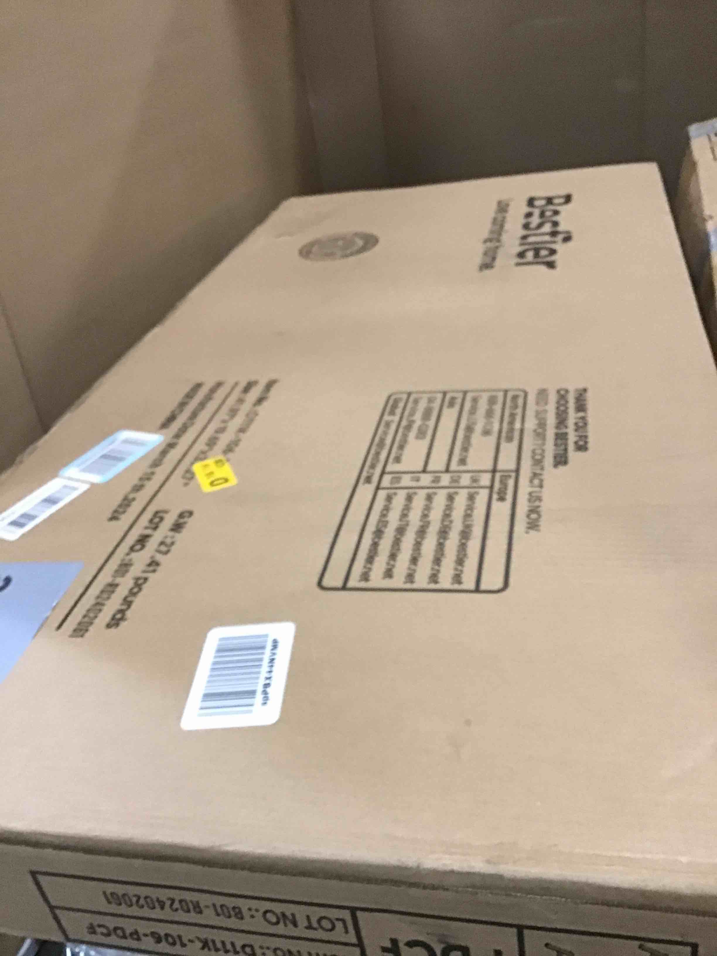 https://s3.amazonaws.com/lotting-images-prod/bidfta/TEA0218227_1727541276751.jpeg