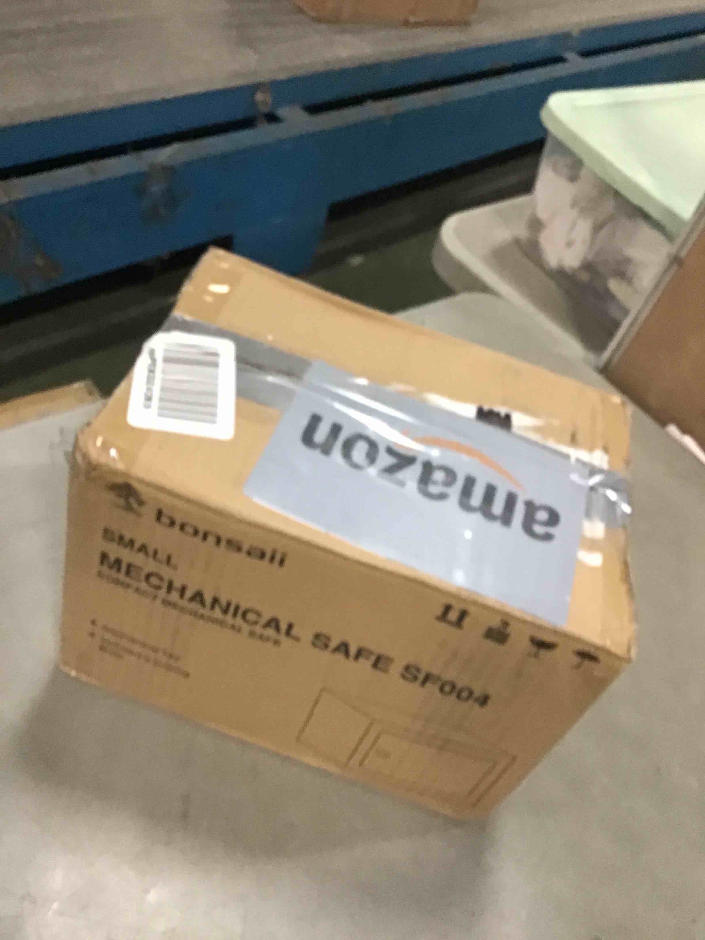 https://s3.amazonaws.com/lotting-images-prod/bidfta/TEA0218864_1727444723674.jpeg