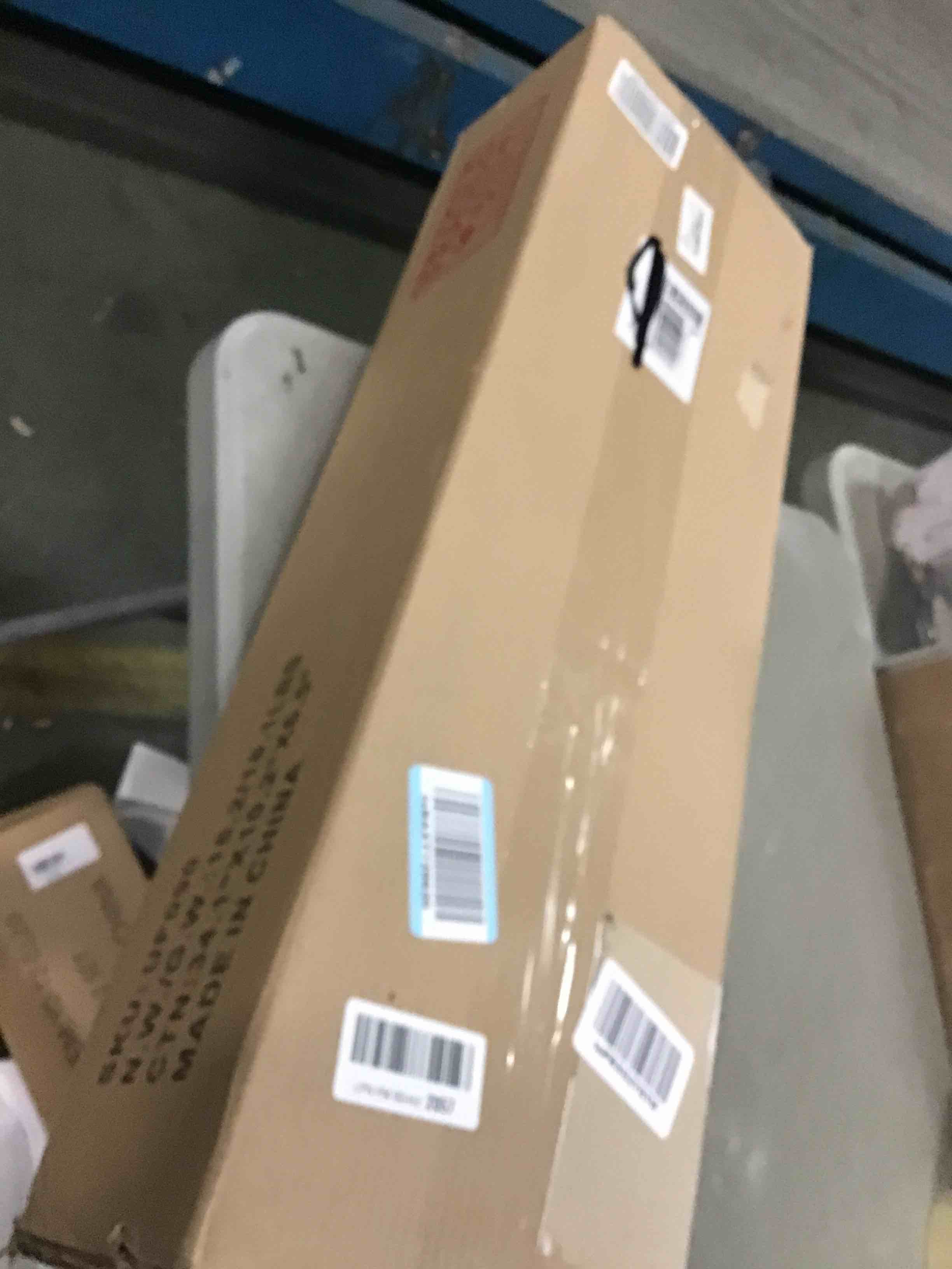 https://s3.amazonaws.com/lotting-images-prod/bidfta/TEA0218961_1727439994998.jpeg