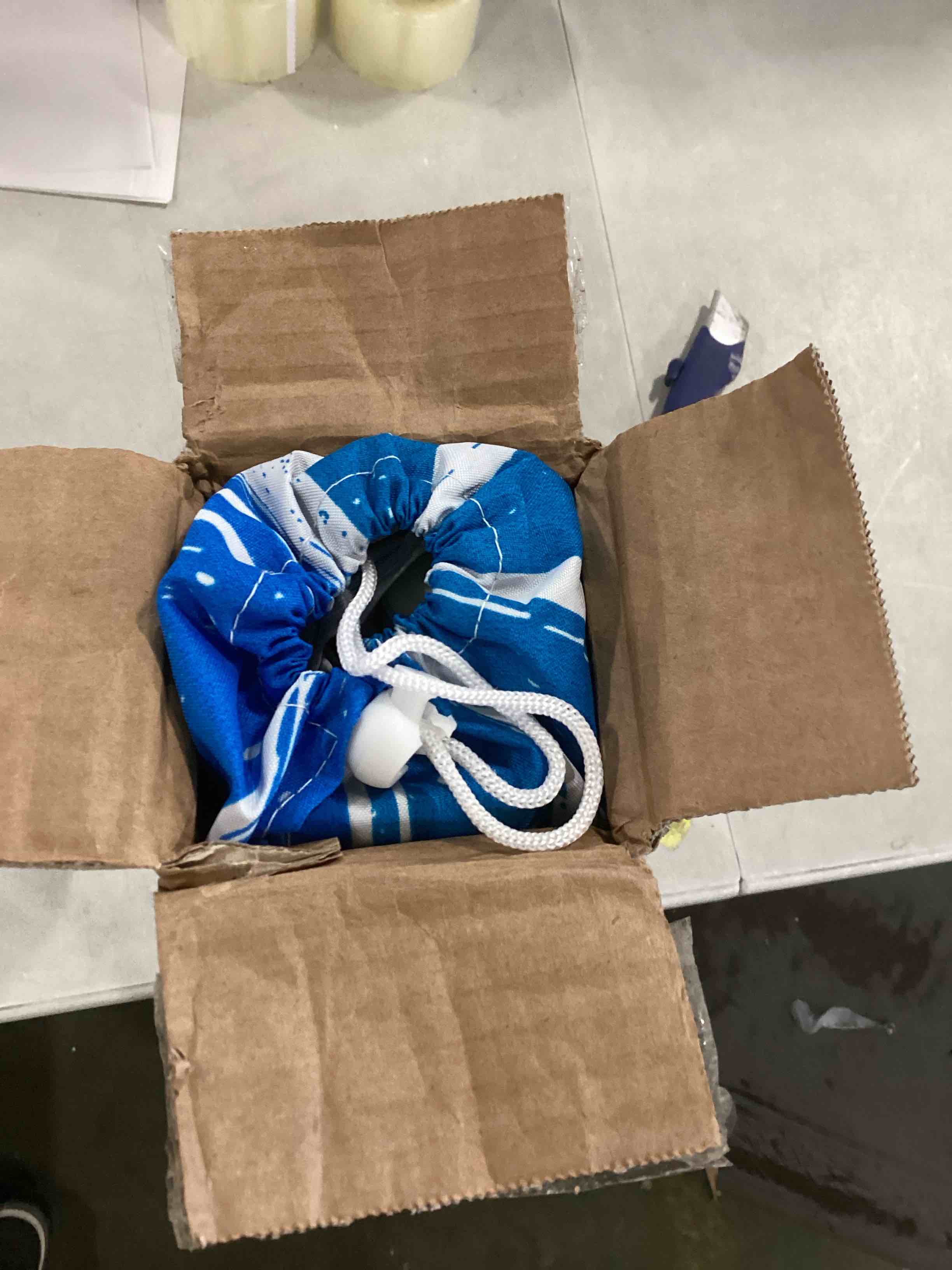 https://s3.amazonaws.com/lotting-images-prod/bidfta/TEA0220084_1729625665378.jpeg
