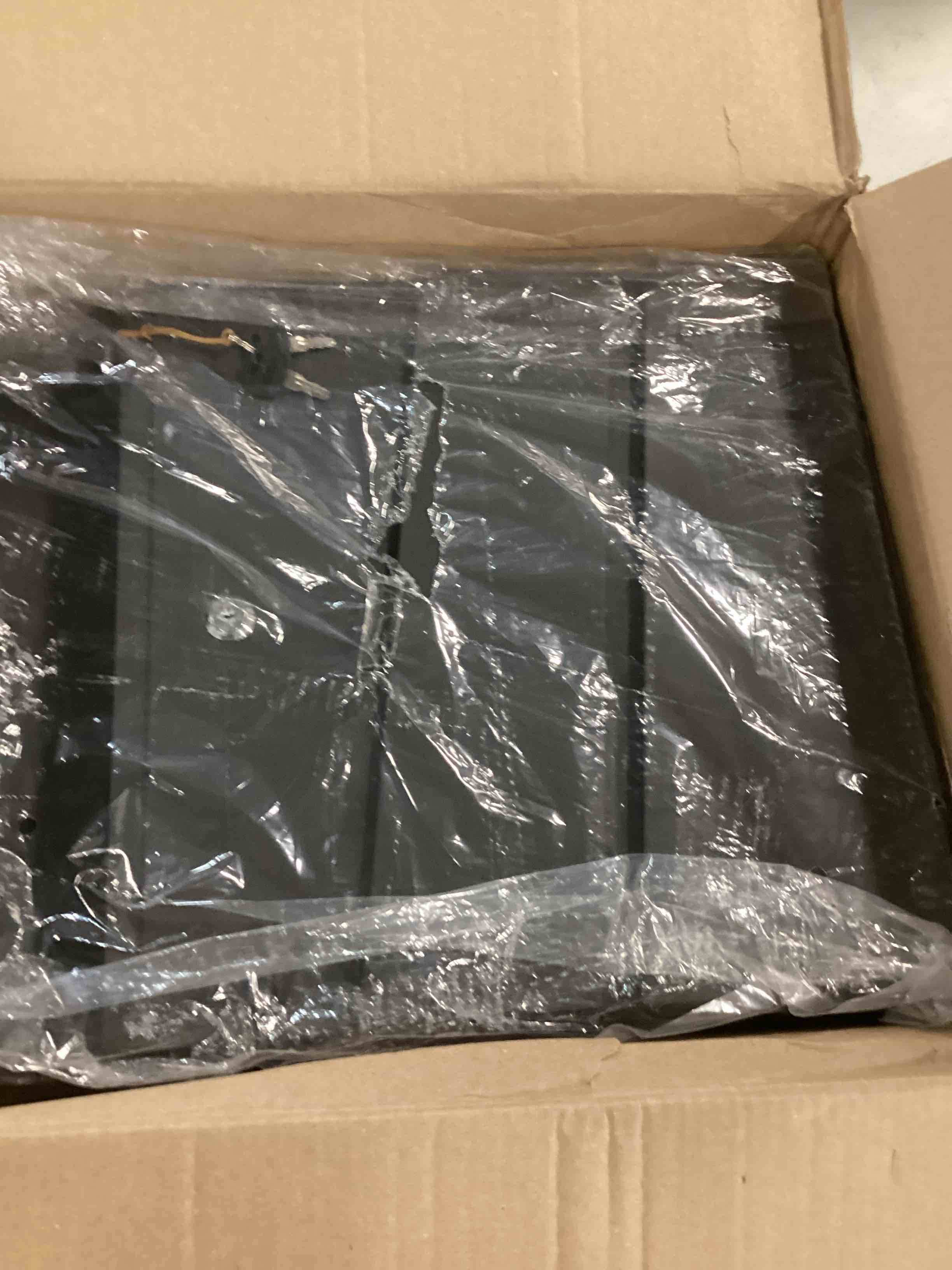 https://s3.amazonaws.com/lotting-images-prod/bidfta/TEA0220383_1729601656124.jpeg