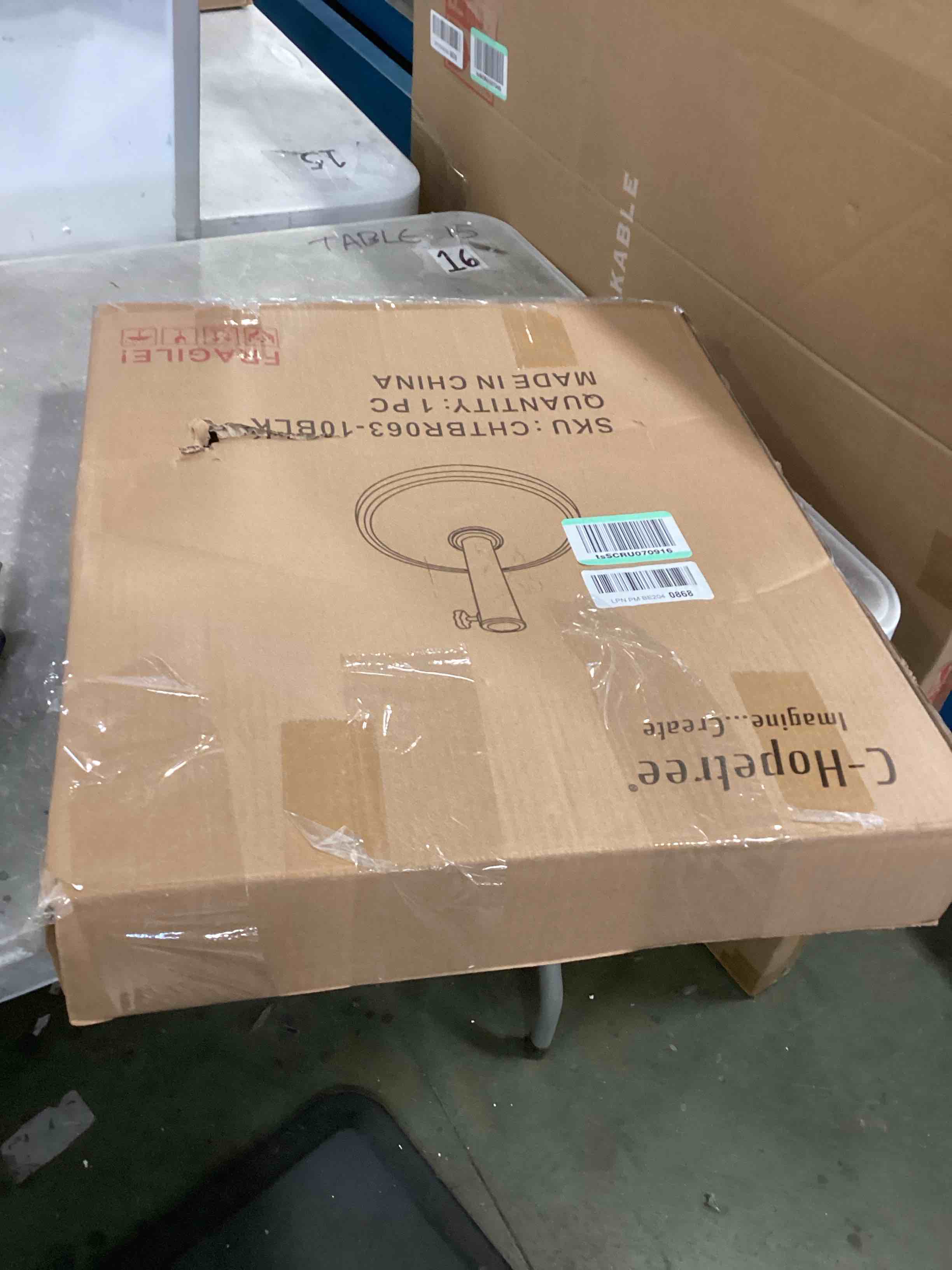 https://s3.amazonaws.com/lotting-images-prod/bidfta/TEA0220725_1729084317510.jpeg