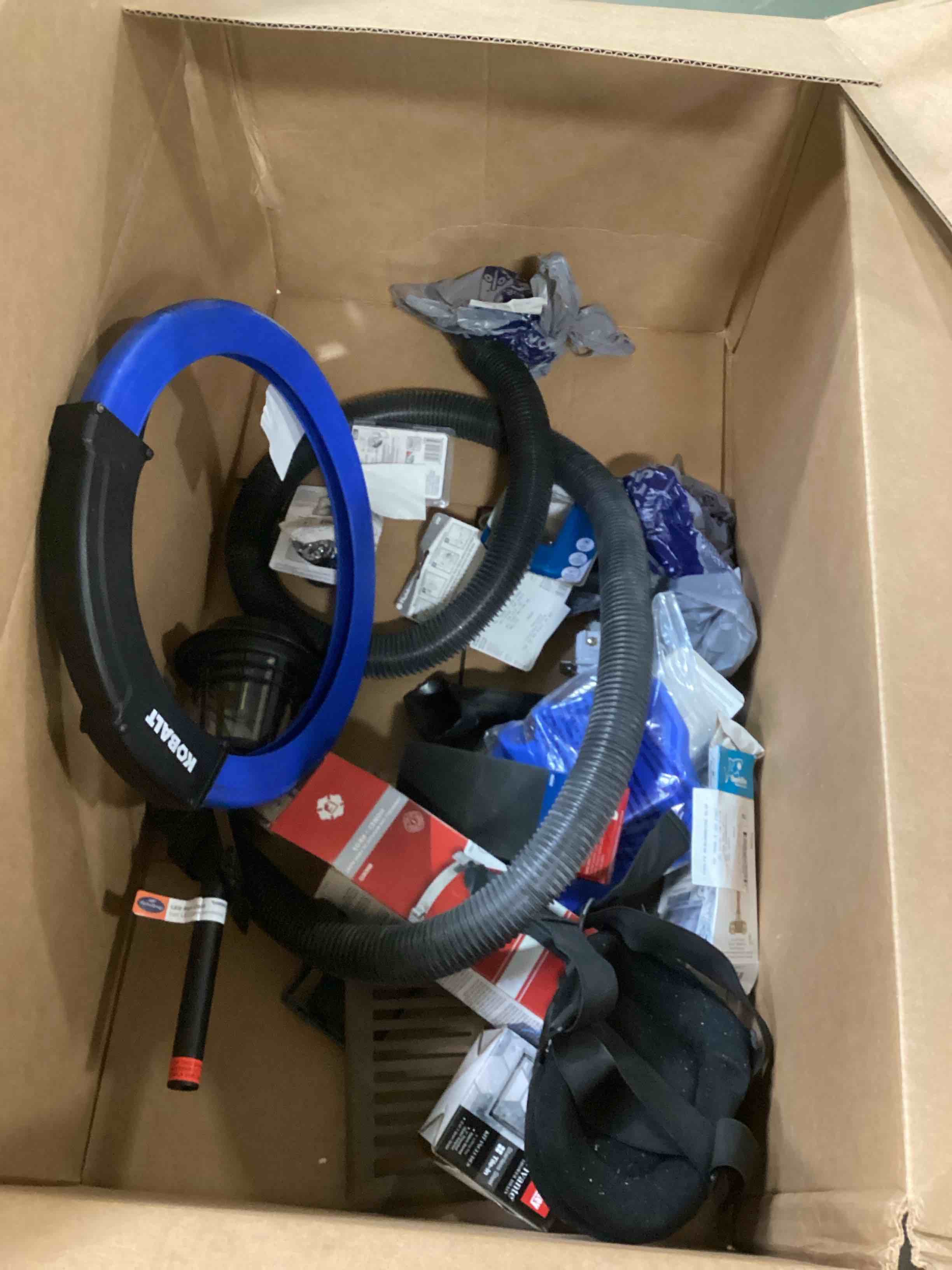 https://s3.amazonaws.com/lotting-images-prod/bidfta/TEA0220794_1728934465334.jpeg