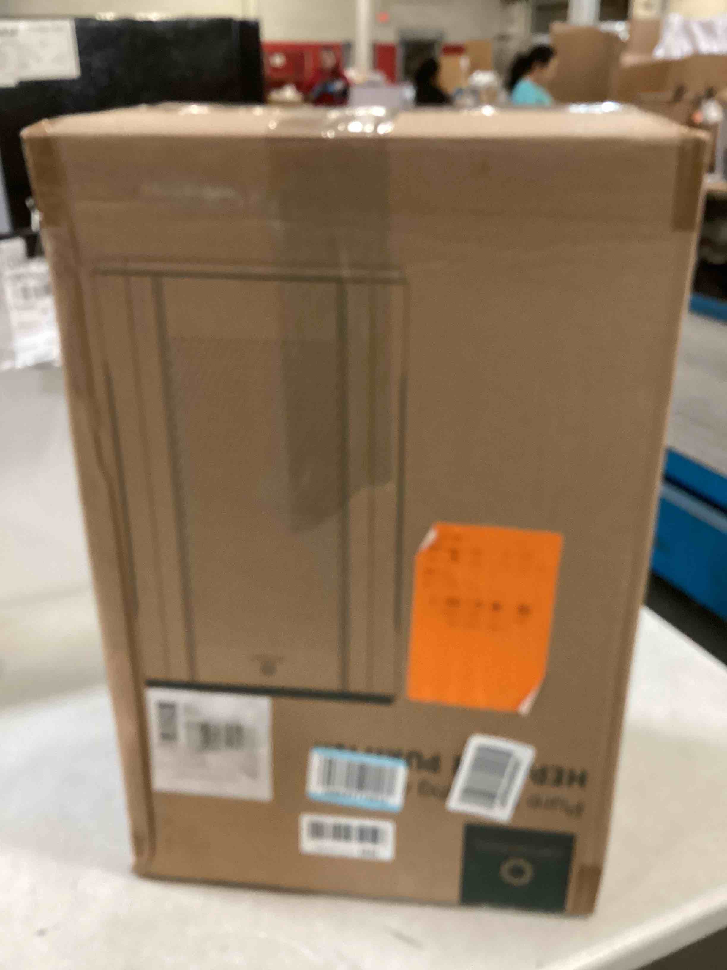 https://s3.amazonaws.com/lotting-images-prod/bidfta/TEA0224508_1727108436175.jpeg